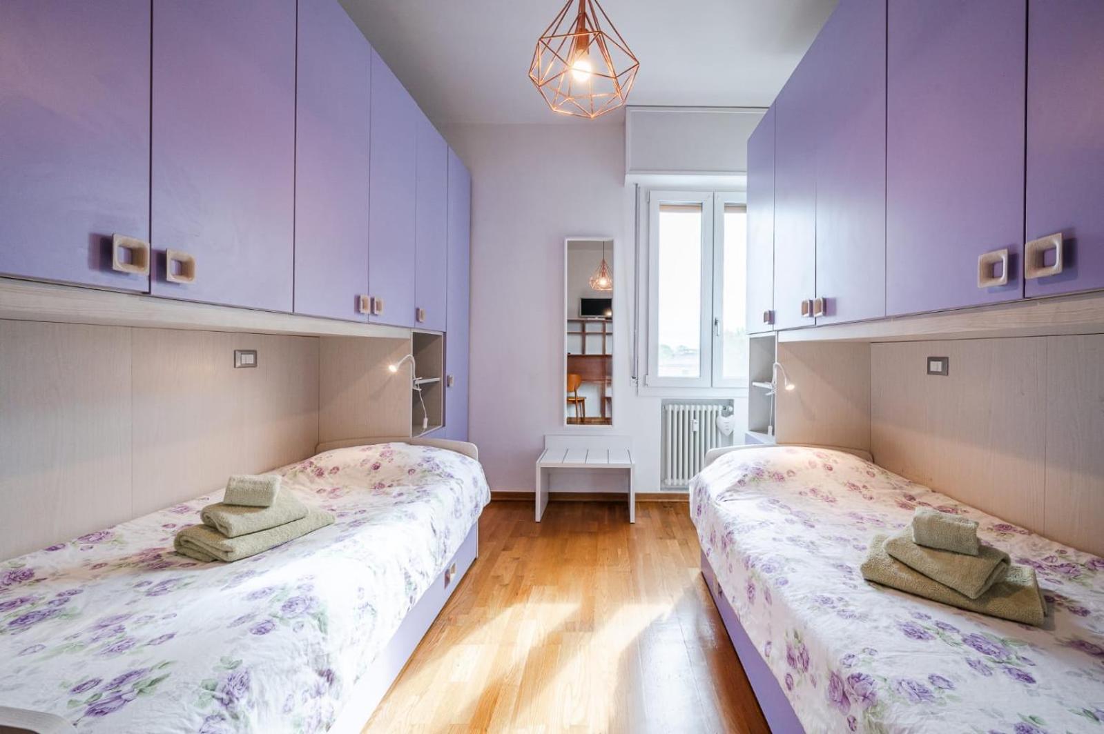Le Cinque Rose airport apartment view 3