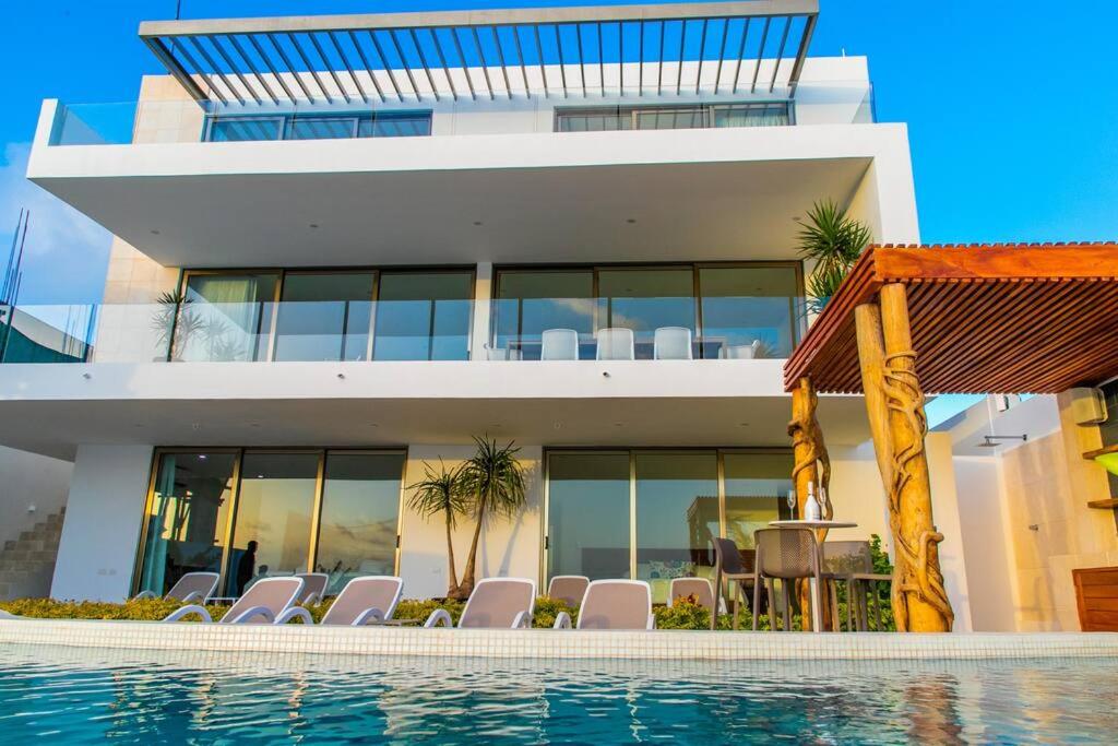 Home Dexter Nilsson view 4