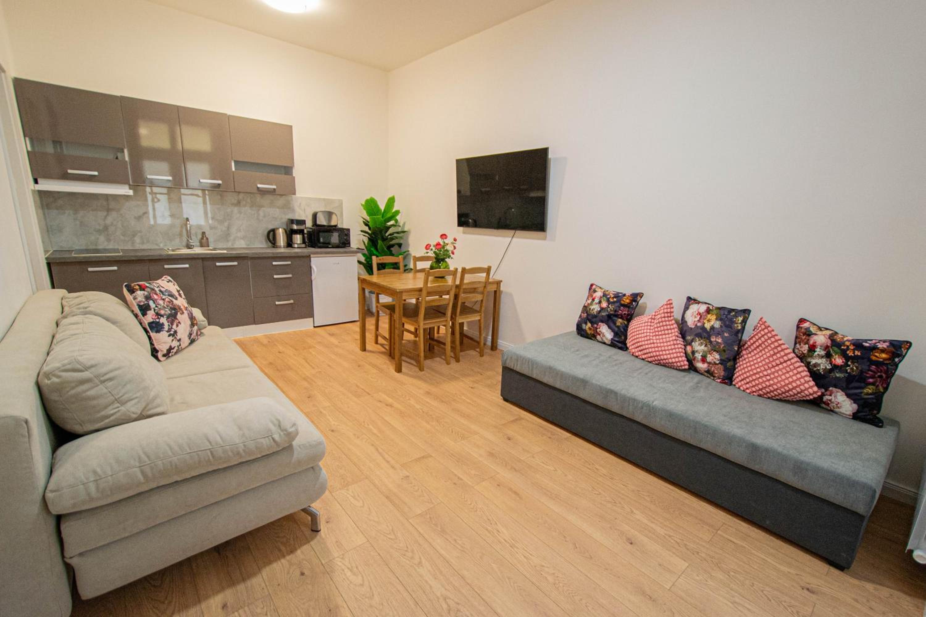 Charles square central apartments by Ruterra