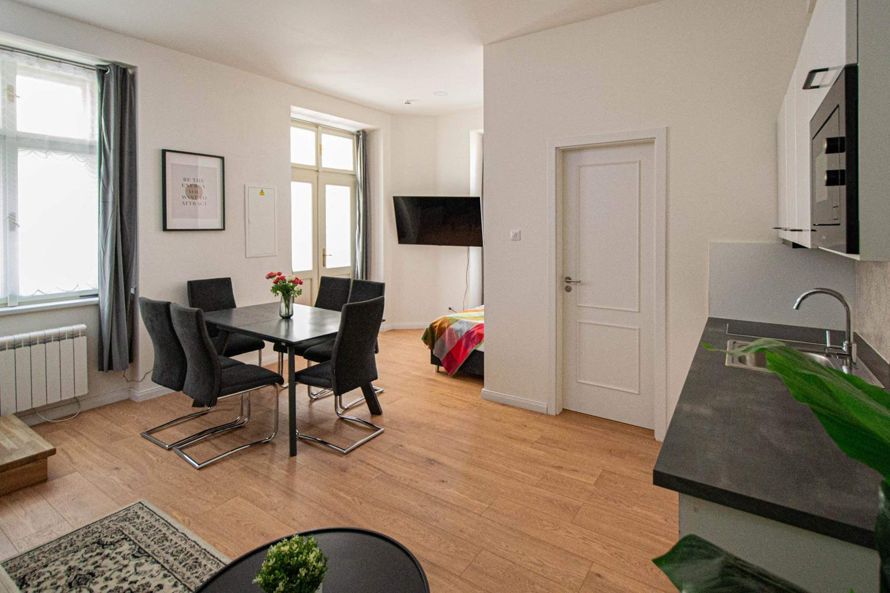 Charles square central apartments by Ruterra