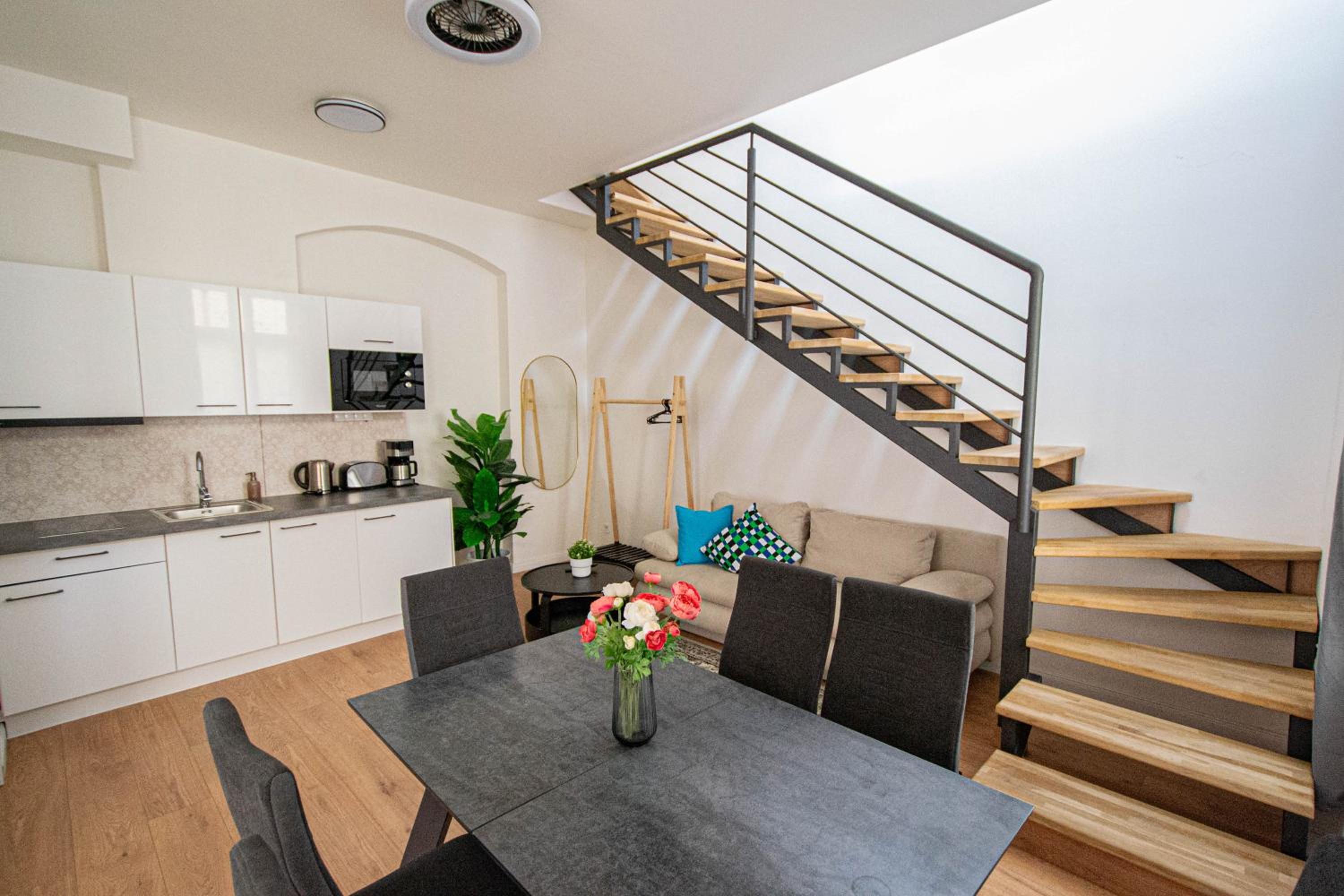 Charles square central apartments by Ruterra