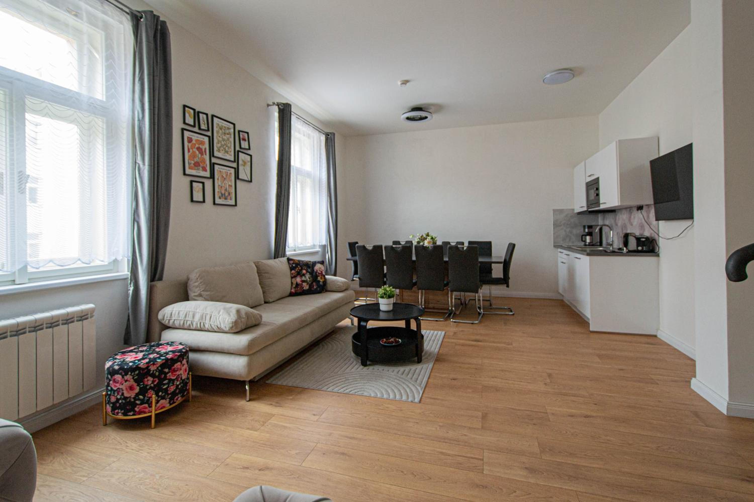Charles square central apartments by Ruterra