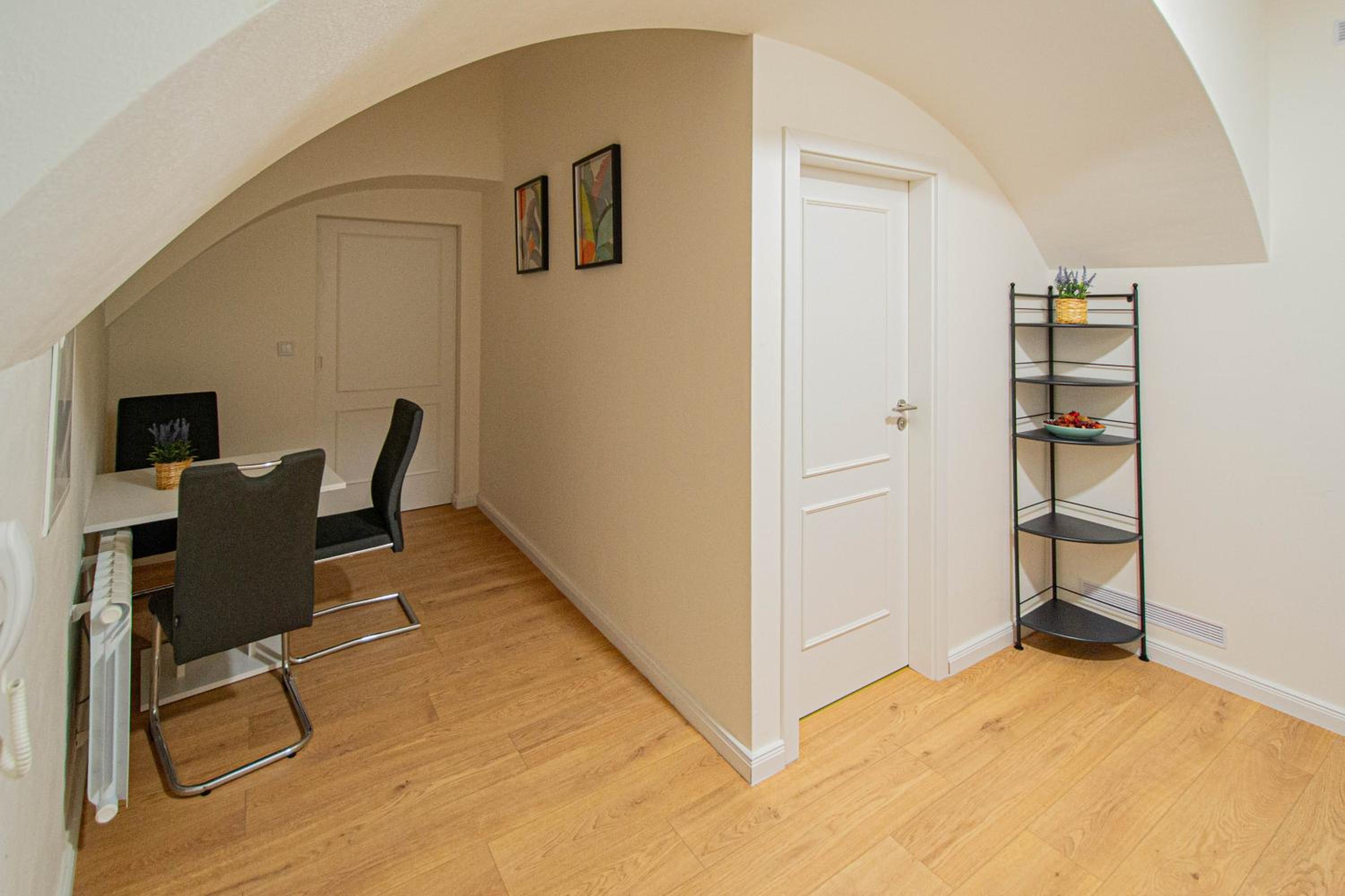 Charles square central apartments by Ruterra