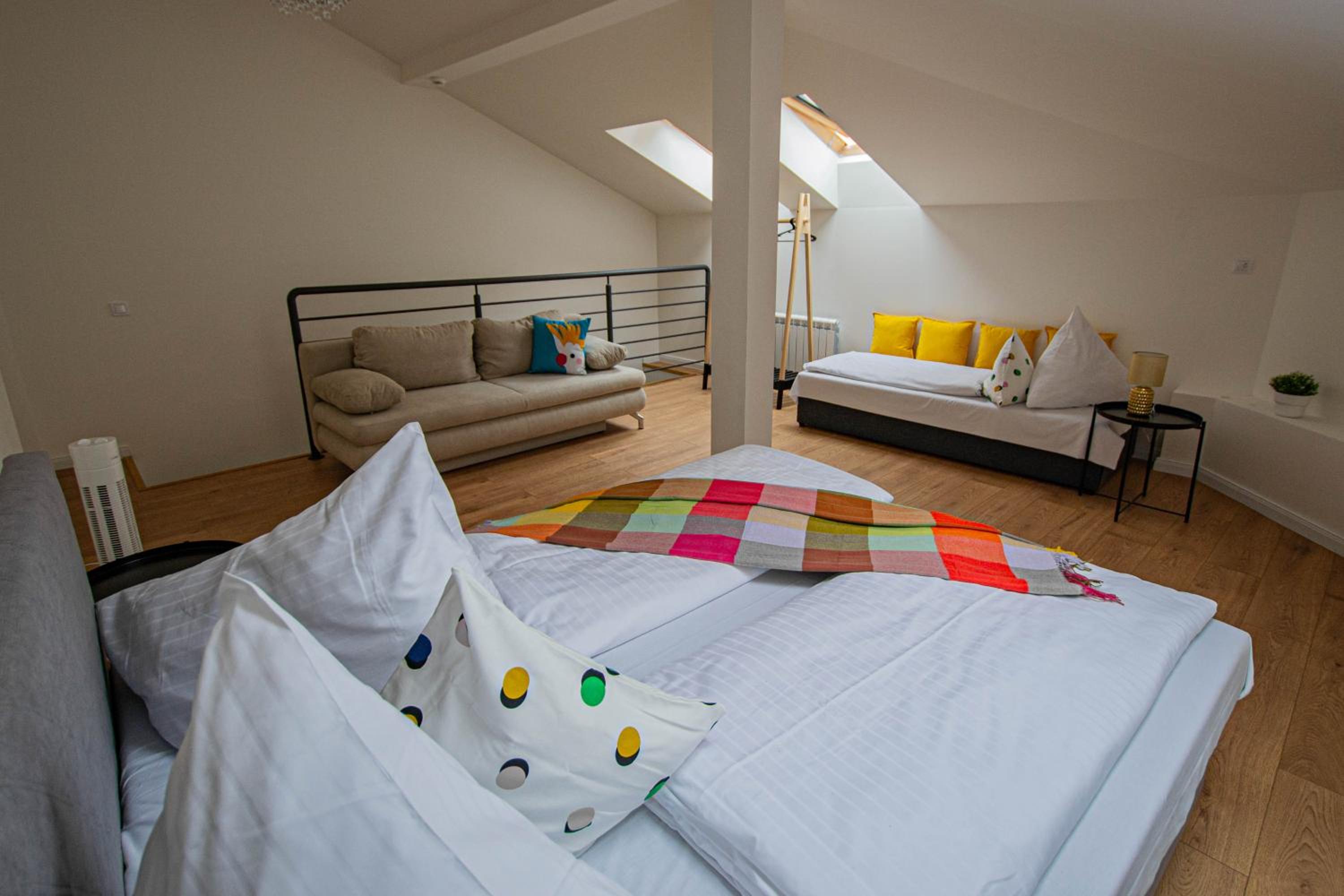 Charles square central apartments by Ruterra