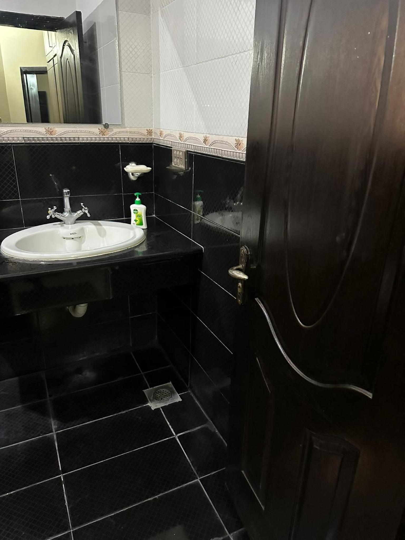 2 bedrooms private lower portion Lahore