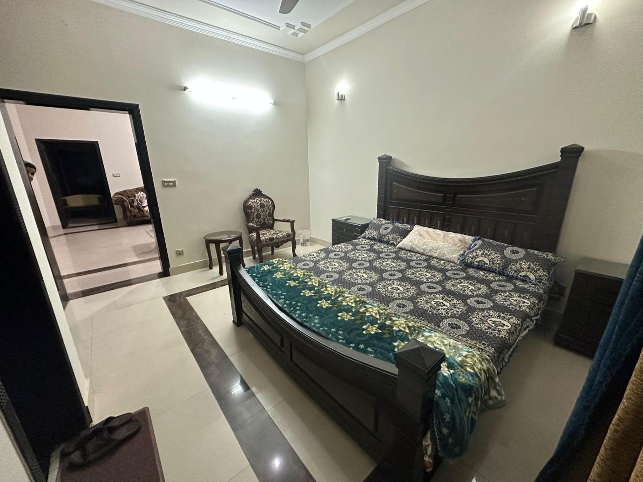 2 bedrooms private lower portion Lahore