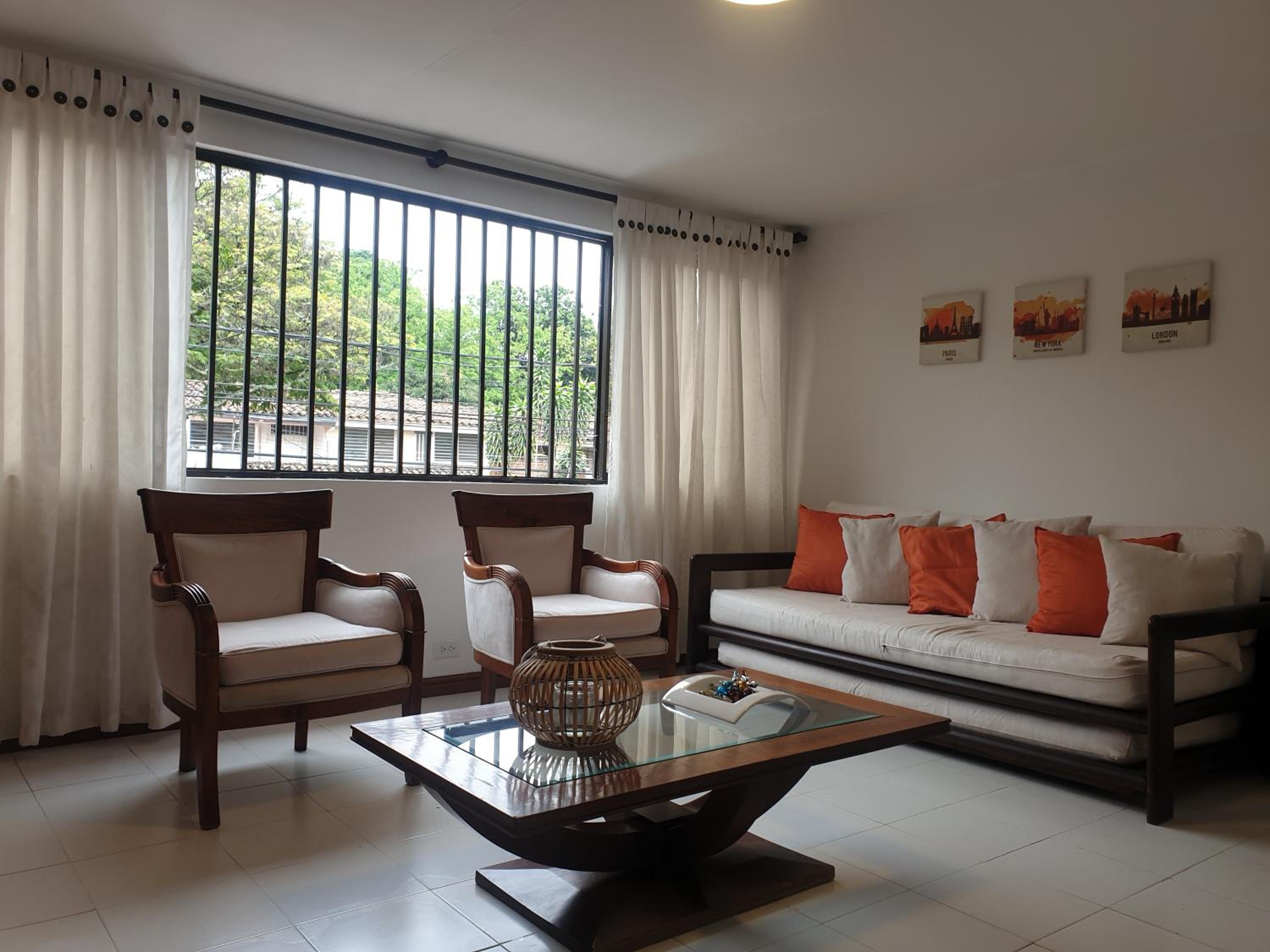 Apartamento Cali norte barrio la flora con parqueadero