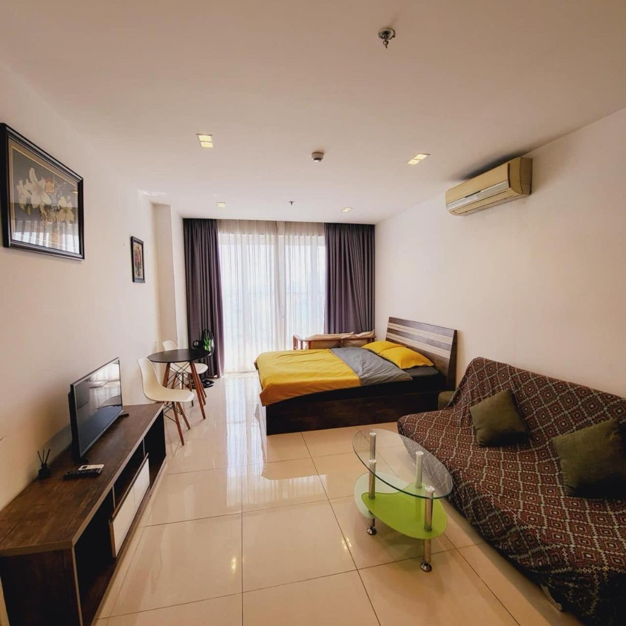 Austin Home Apartment Sky Center - Near Tan Son Nhat Airport