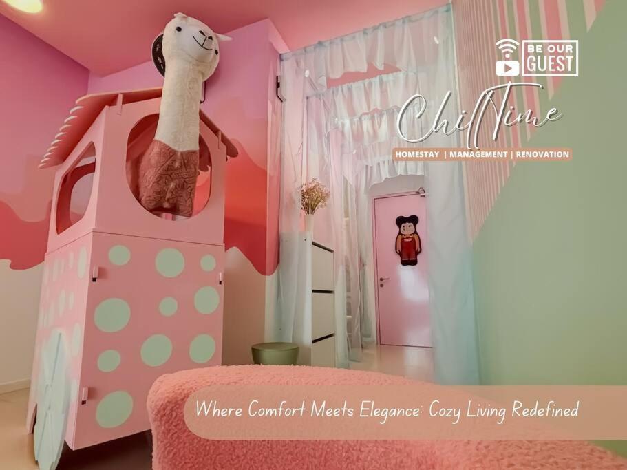 Paradigm Residence Above Paradigm Mall FREE 5G WiFi Netflix Pool by ChillTime Homestay