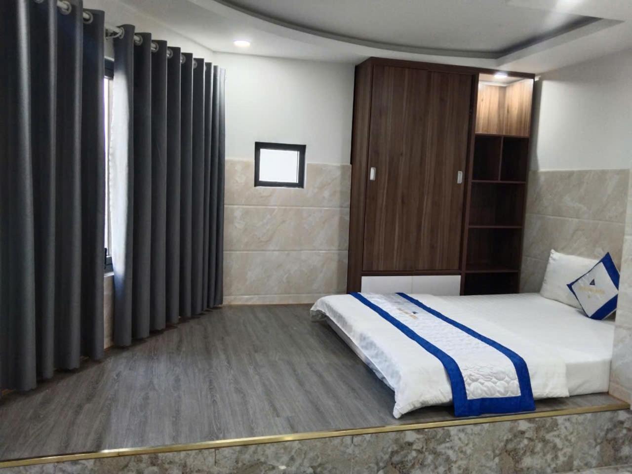 Hotel Trần Long