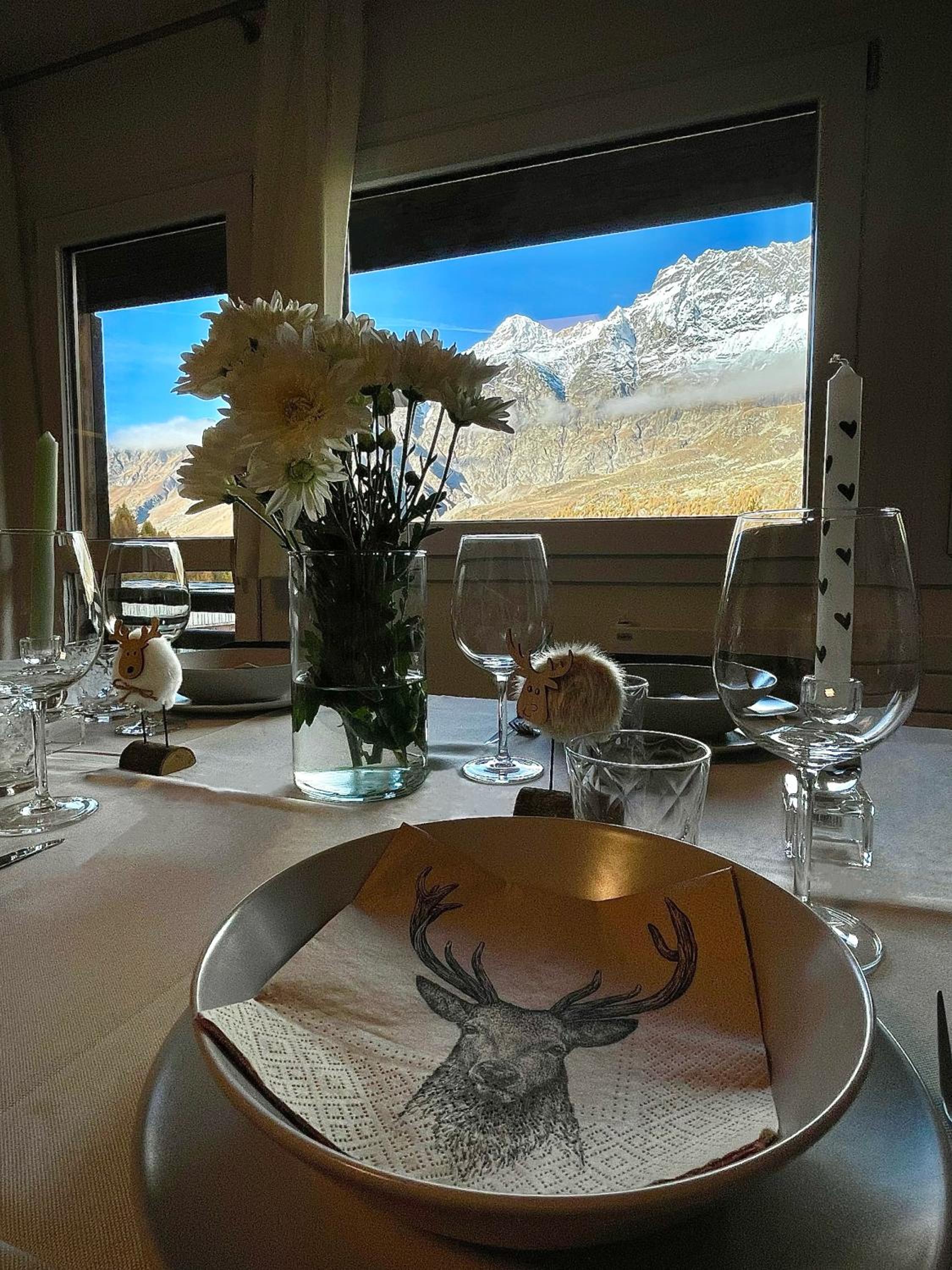 Ski paradise - Cielo alto Cervinia view 5