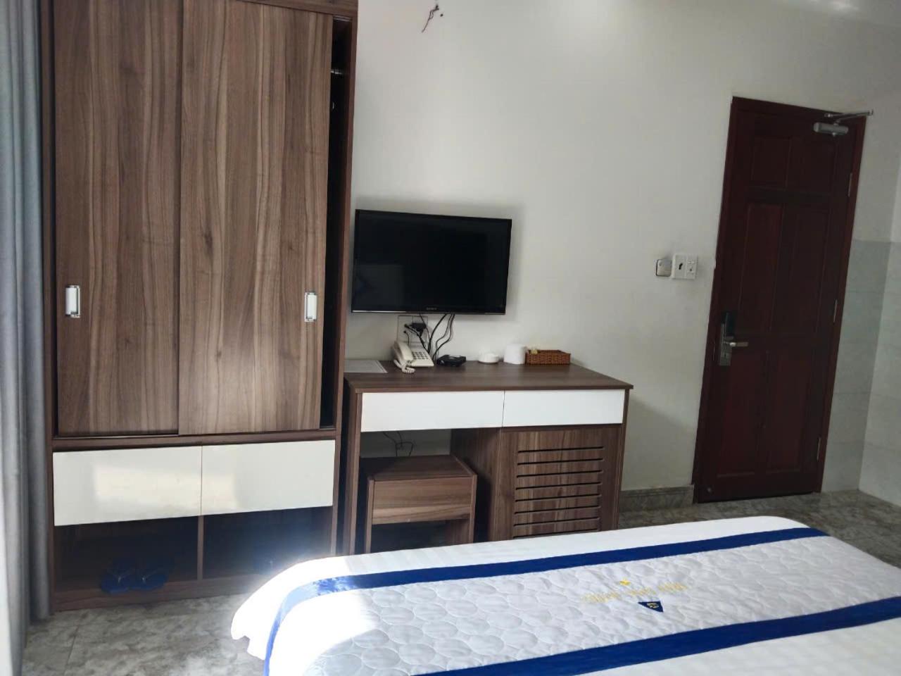 Hotel Trần Long