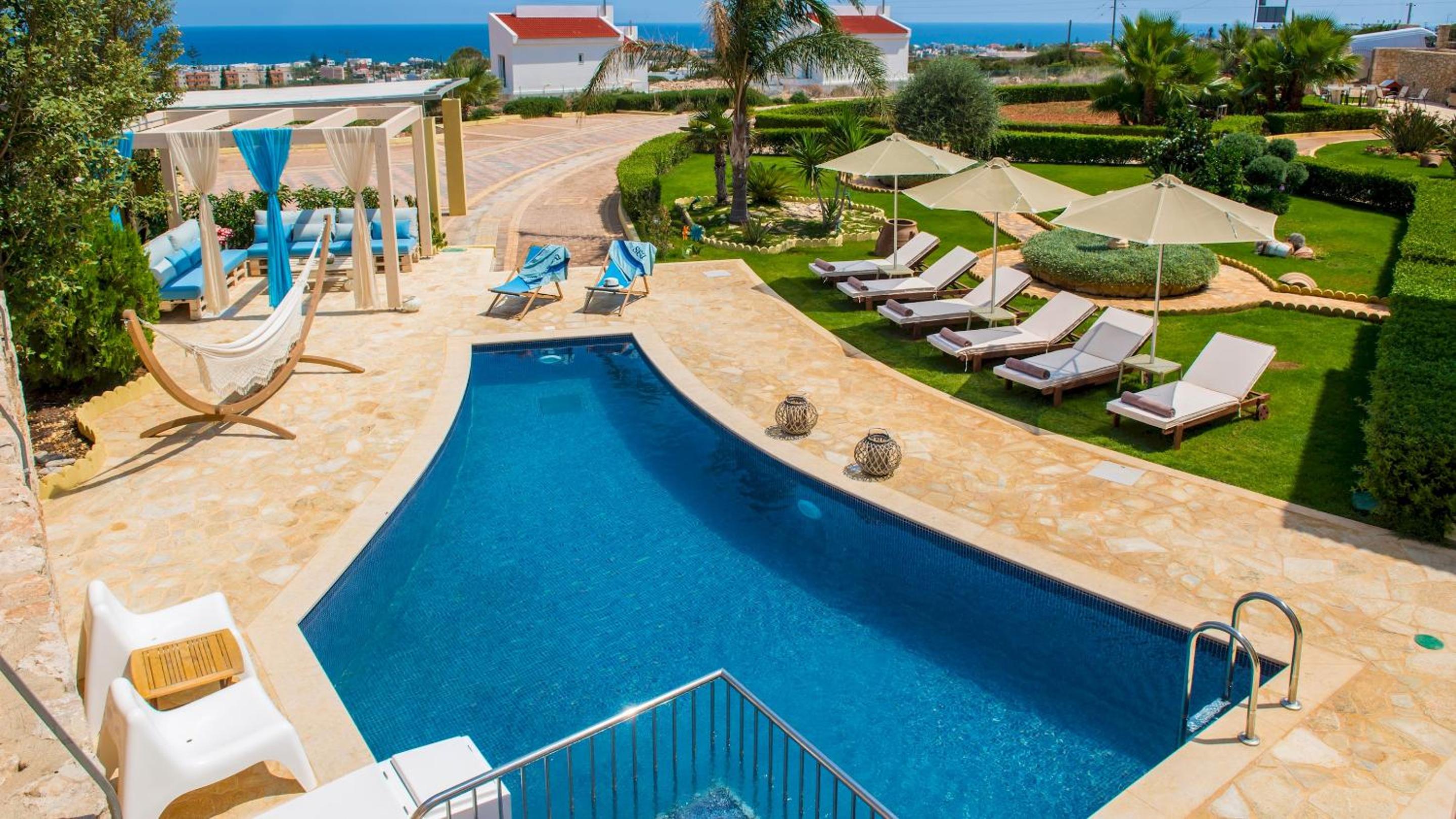 Sunshine Villa with Private Pool by Estia photo 3