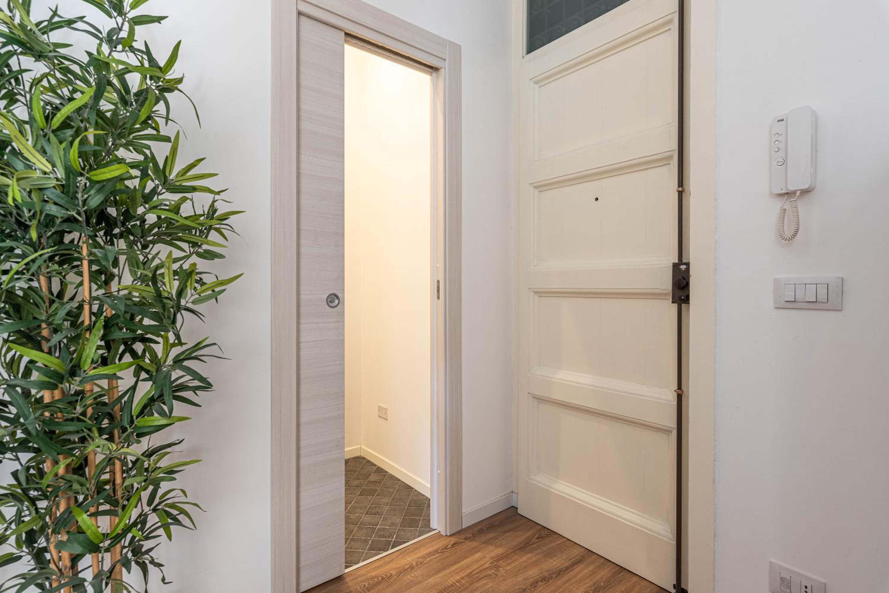 Turati Apartment al Politeama by Wonderful Italy view 4