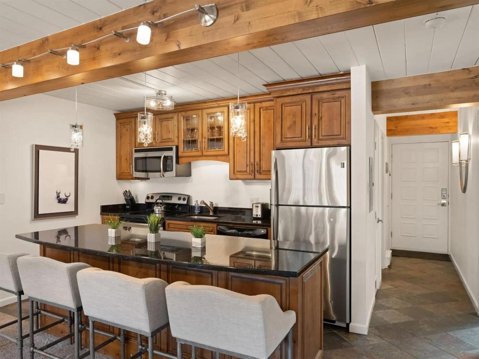 2 Bedroom Condo At Historic Lift 1A In Downtown Aspen view 5