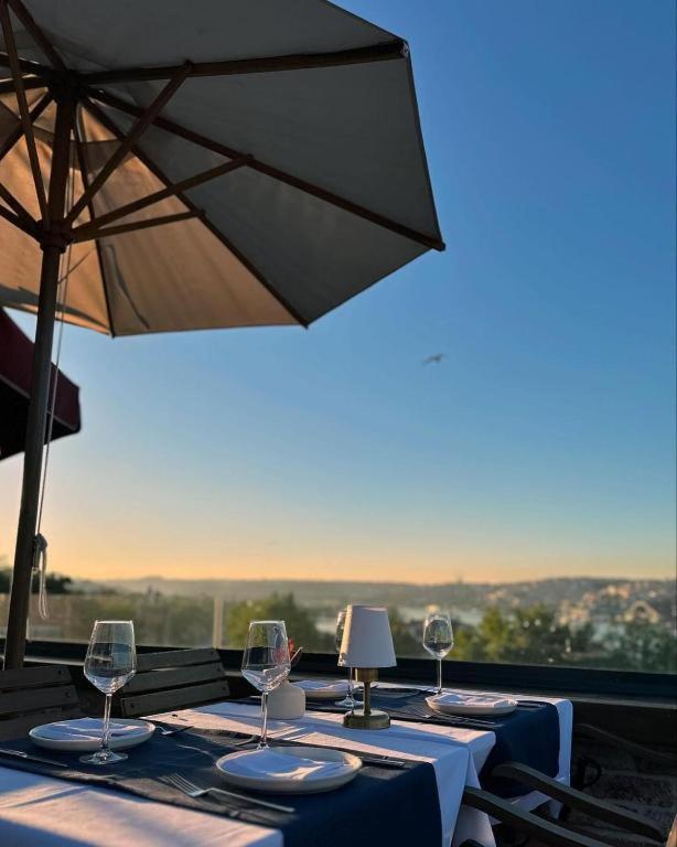 Petrion Otel - Image 95