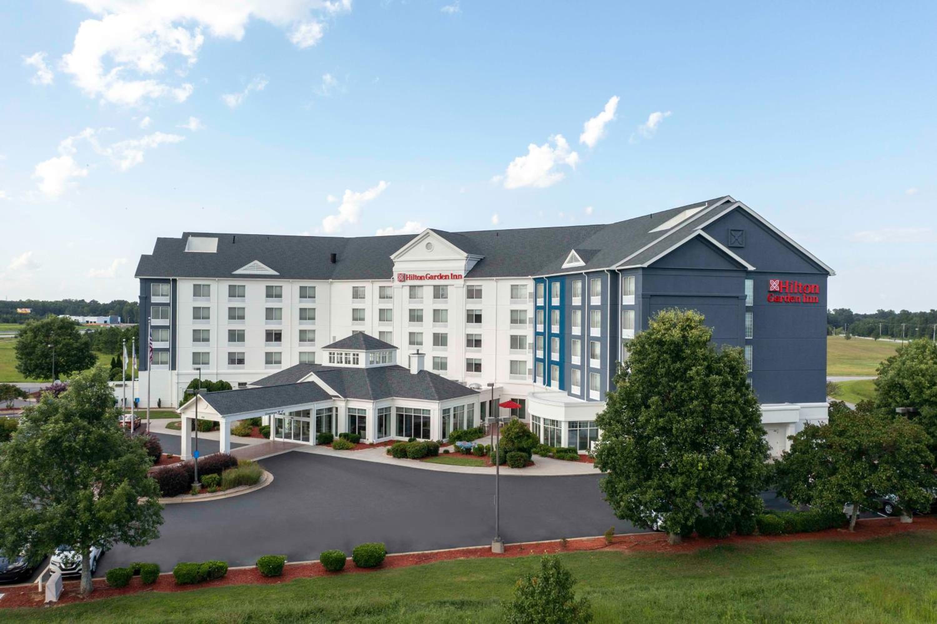 Roanoke Rapids Vacations - Hilton Garden Inn Roanoke Rapids - Property Image 1
