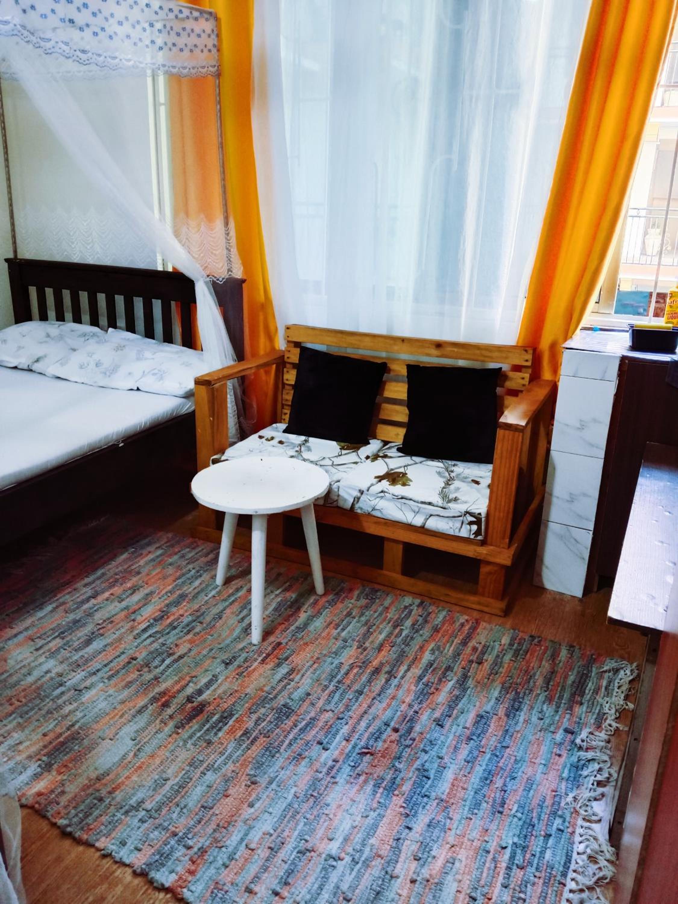 Budget Studio with two beds 5by6 and 4by6 Beds view 4
