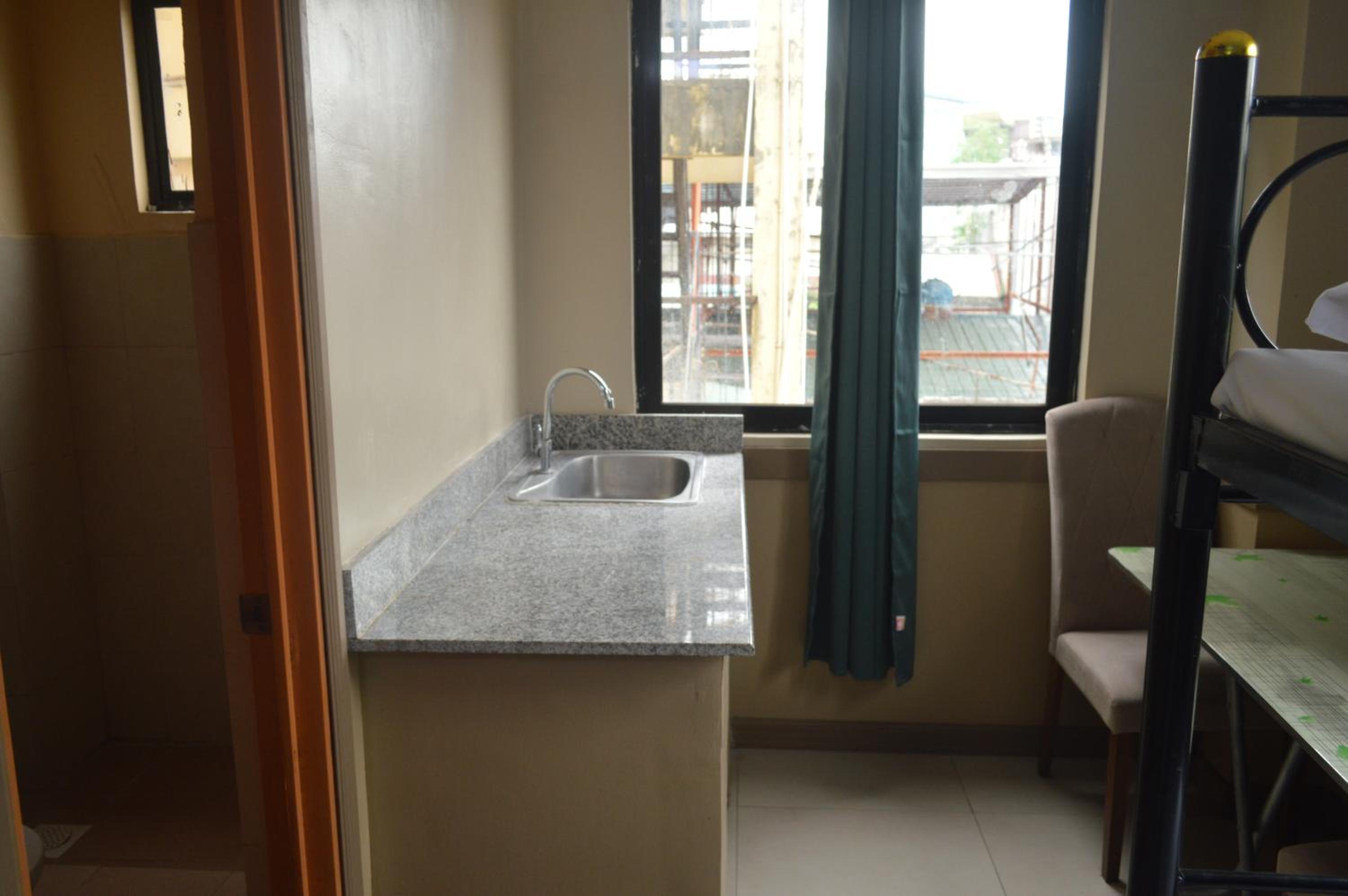 Best Inn AS Family Room 2F view 5
