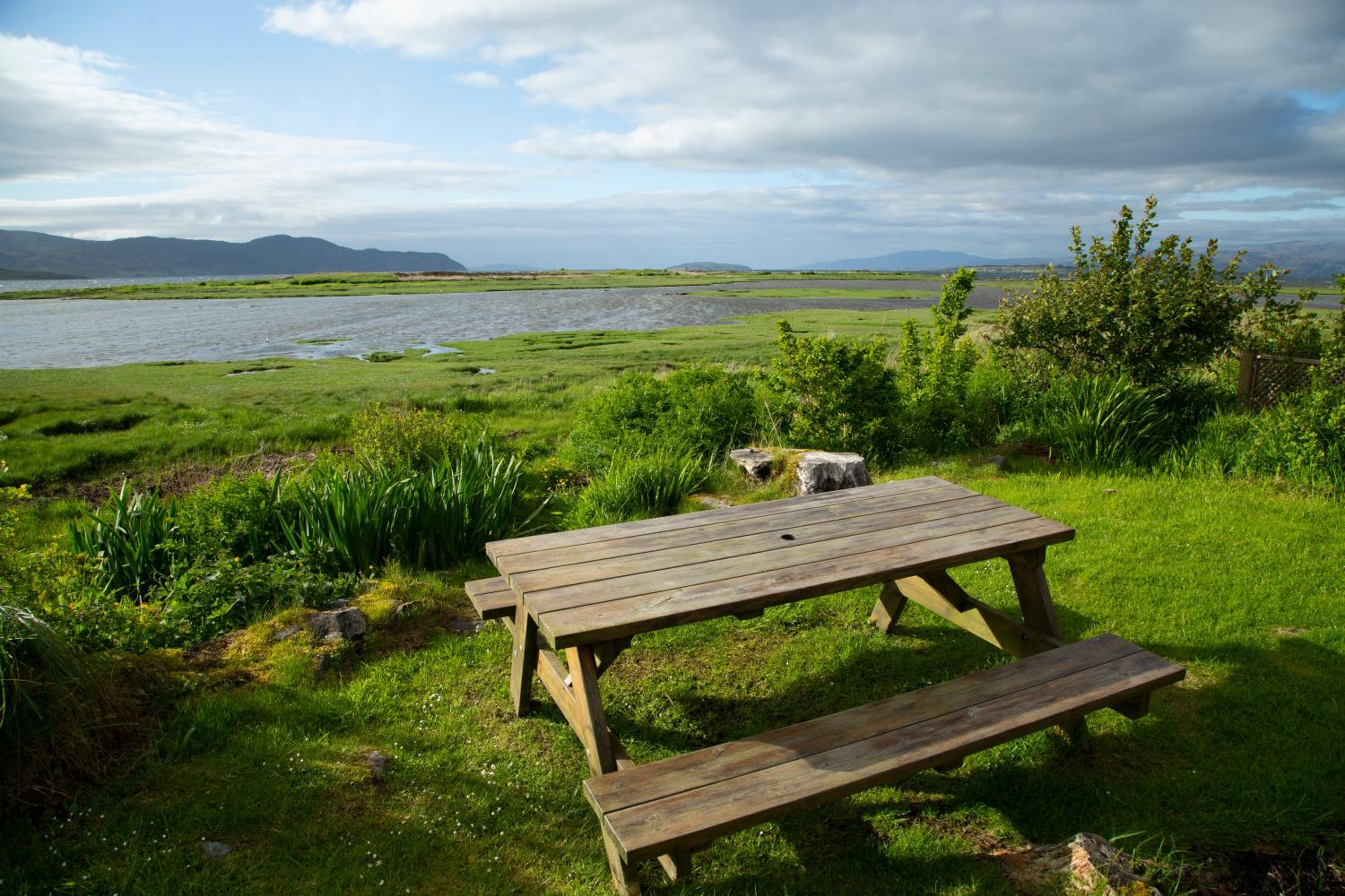 Waterside Cottage by the sea - Broadford view 4