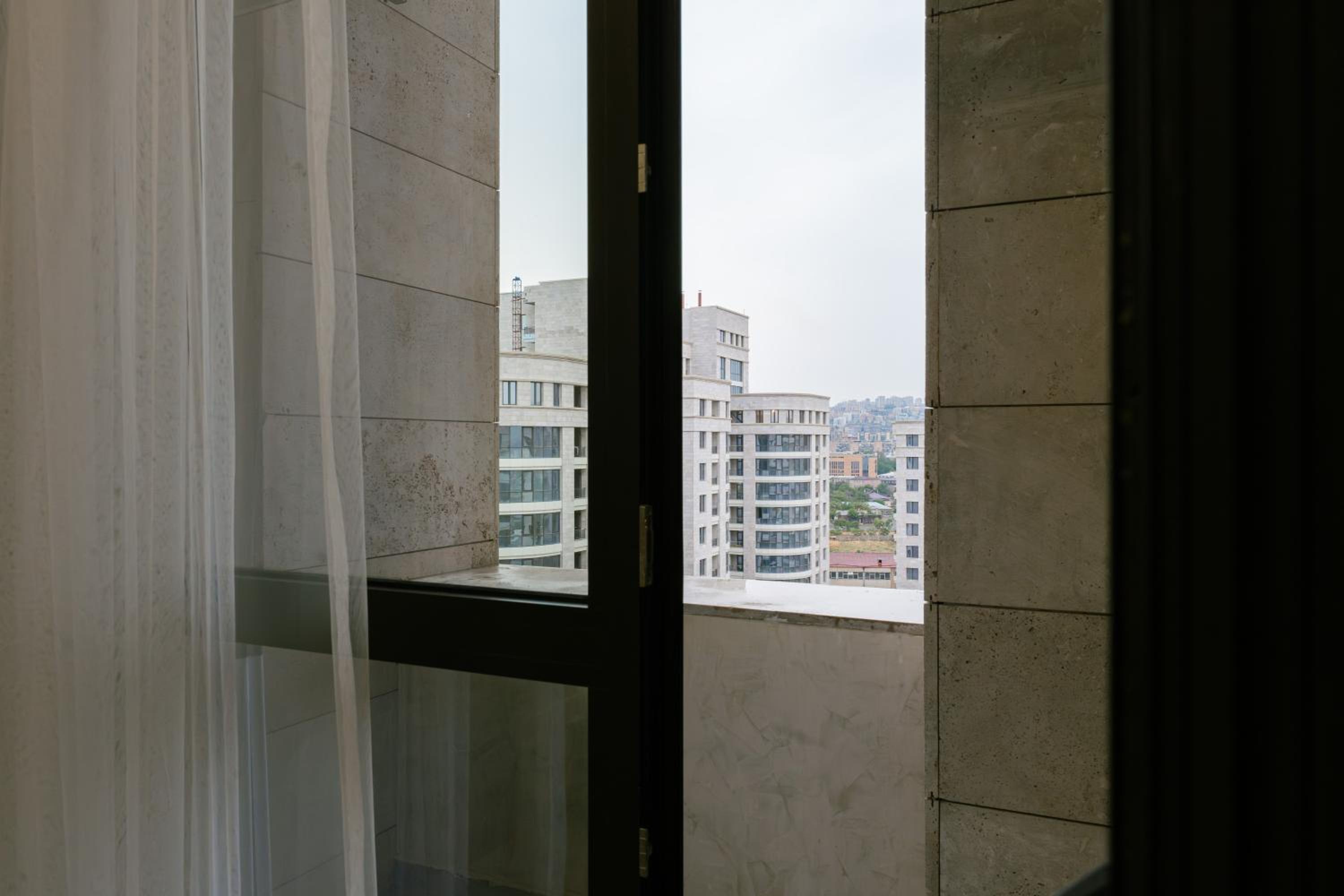 Modern 1BR Apt New Building SelfCheckin by Keygo 0100