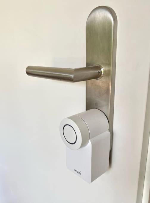 Rooftop Apartment with Terrace & AC - Self Check-In
