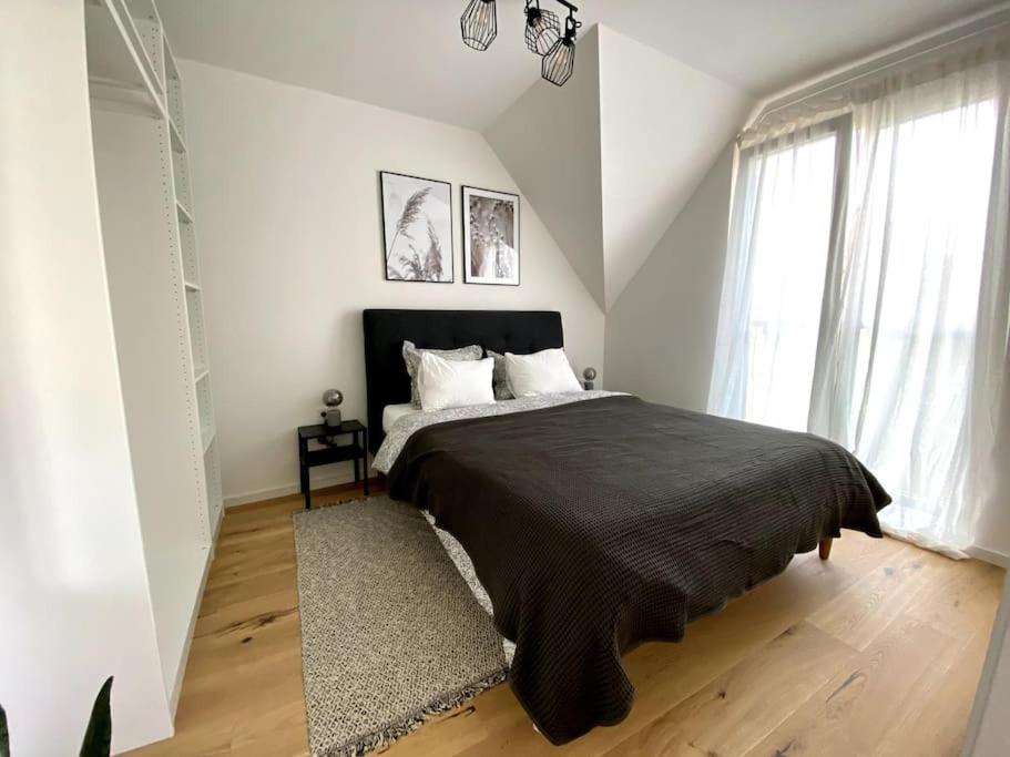 Rooftop Apartment with Terrace & AC - Self Check-In