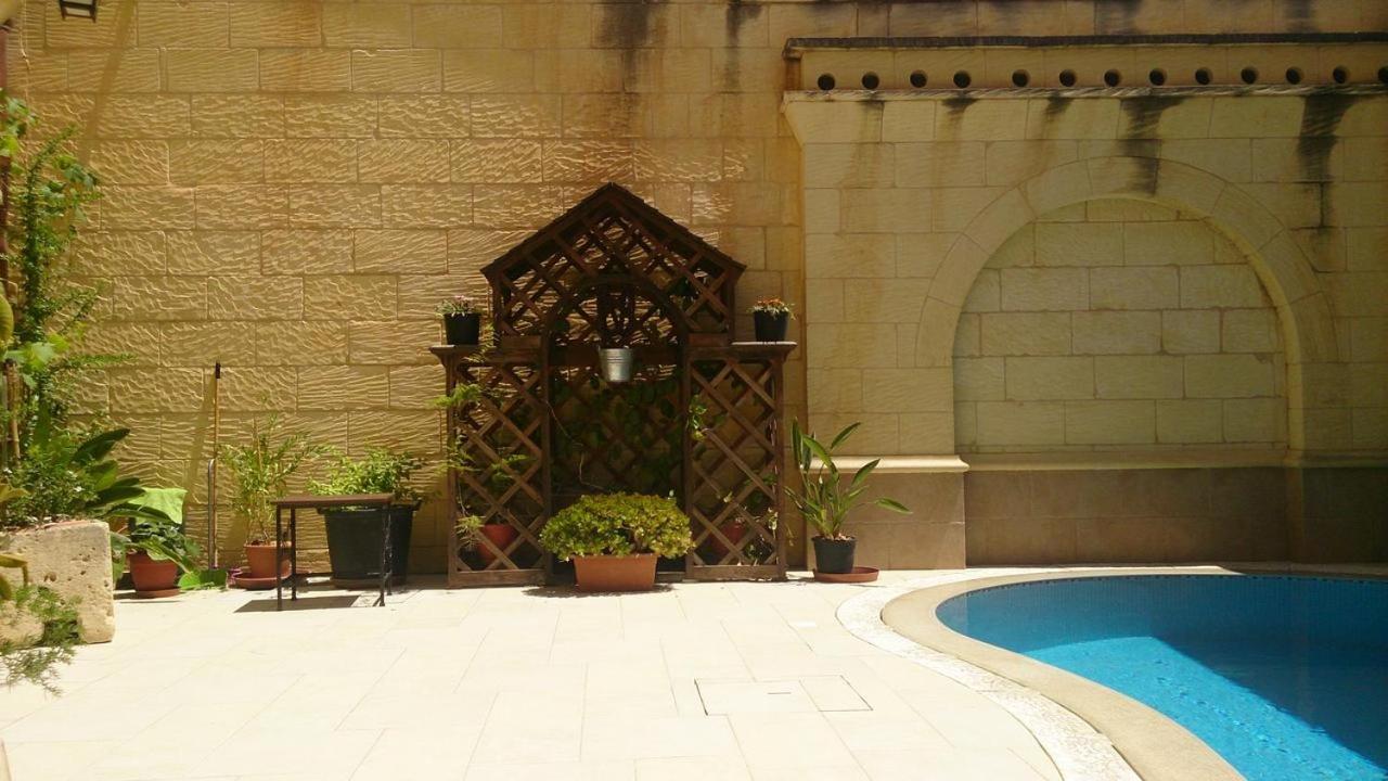 3 Bedroom Holiday Farmhouse with Private Pool in Gozo view 2
