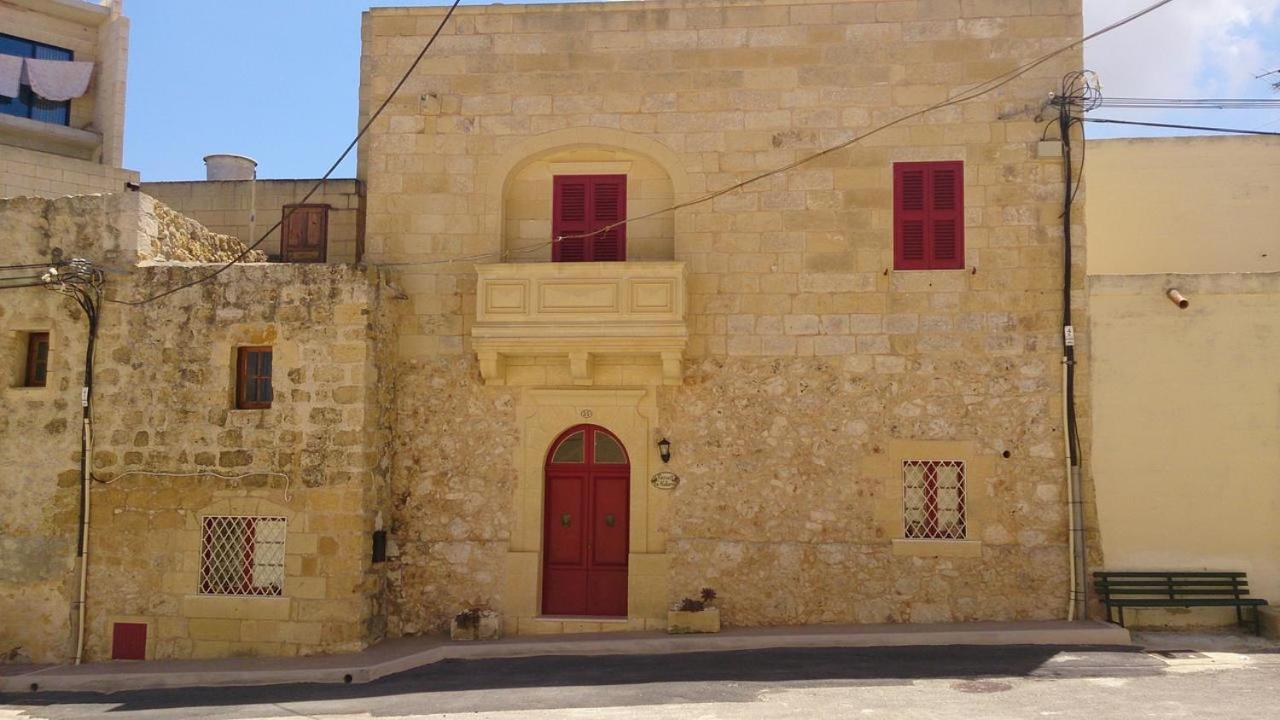 3 Bedroom Holiday Farmhouse with Private Pool in Gozo view 3