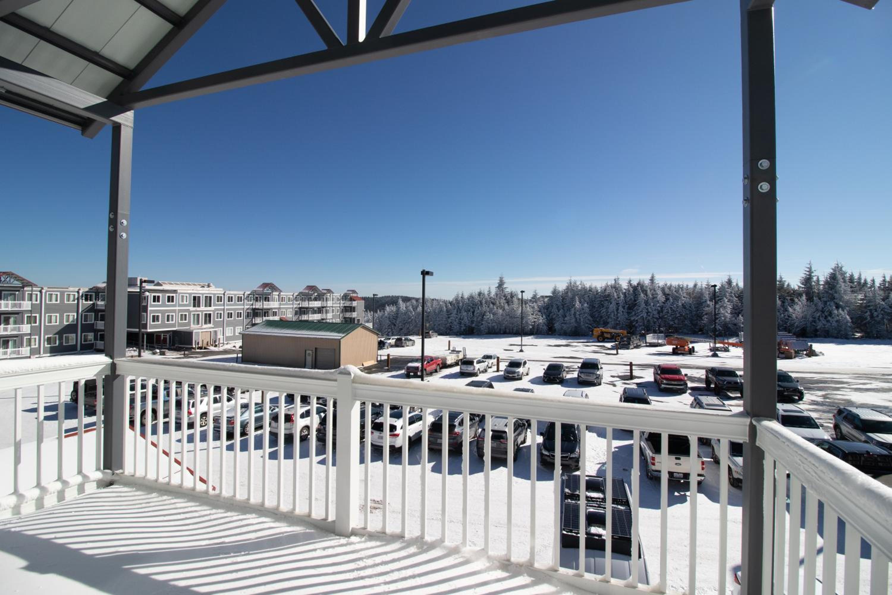 ML315 Budget Friendly Next To Slopes No Frills AFFORDABLE view 4