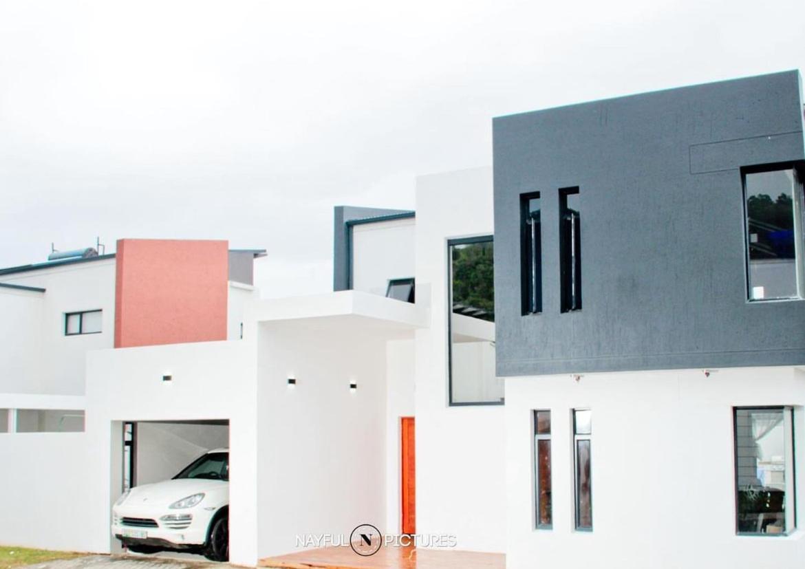 Roloma Property