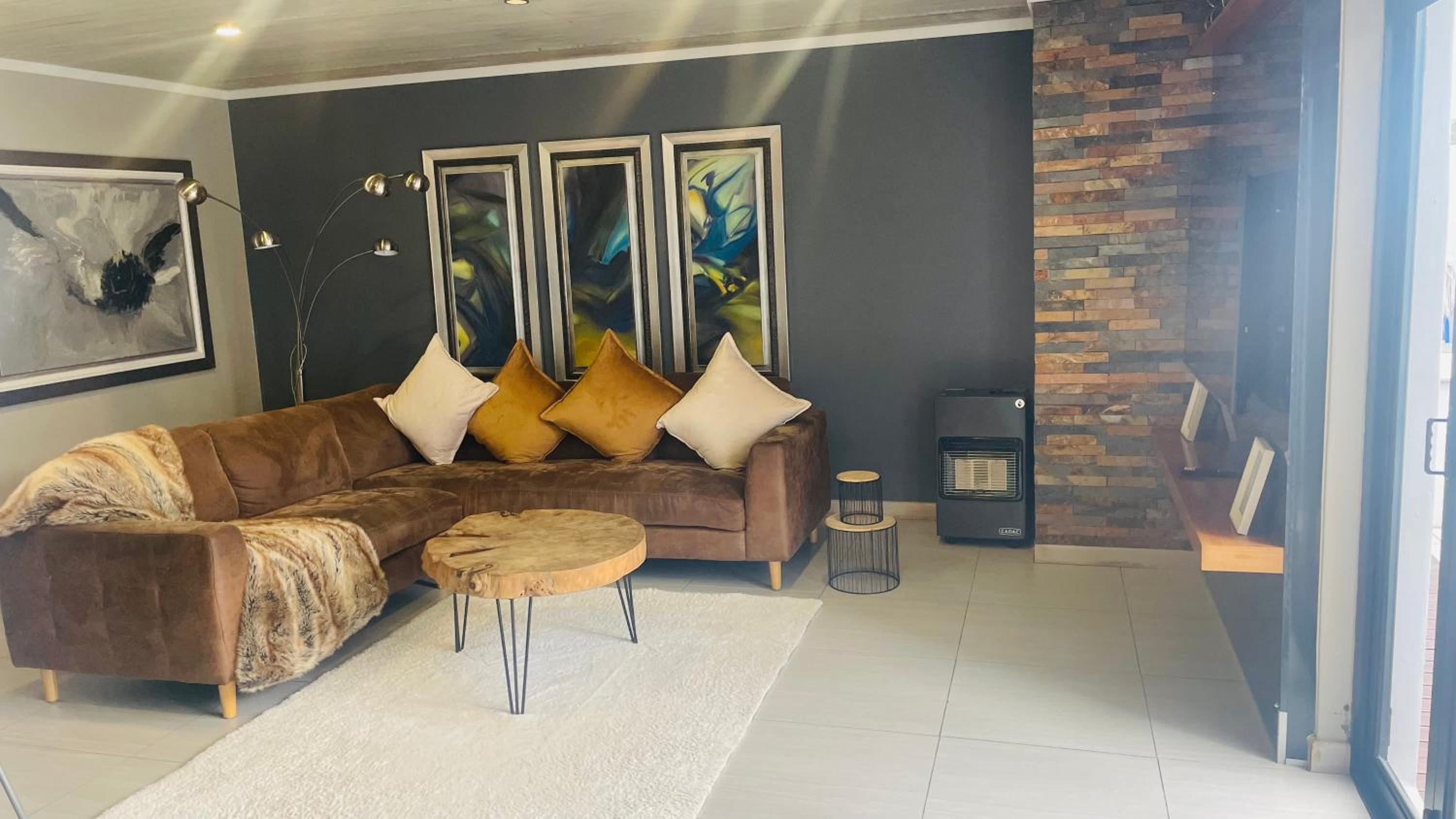 Roloma Property