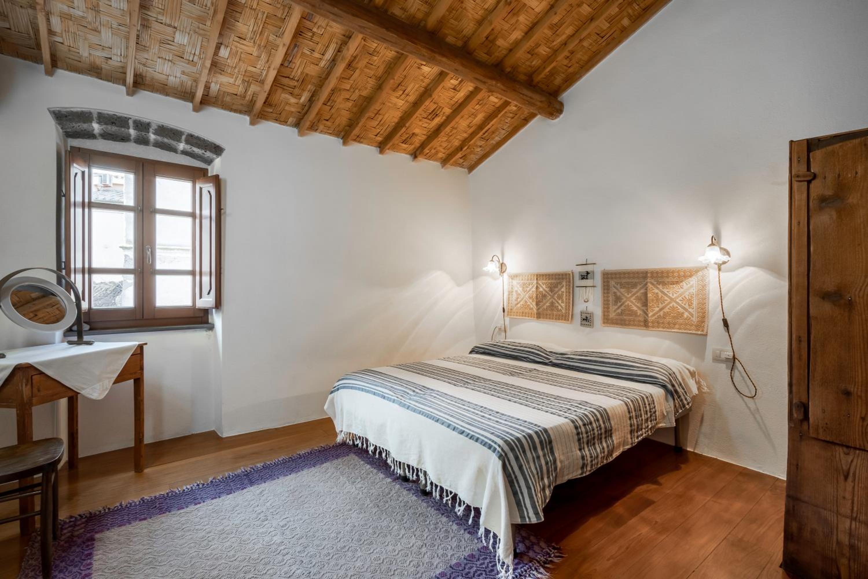 Home Slow between Sea and Olive Trees, Terrace and Tranquility in the Village of Seneghe view 4
