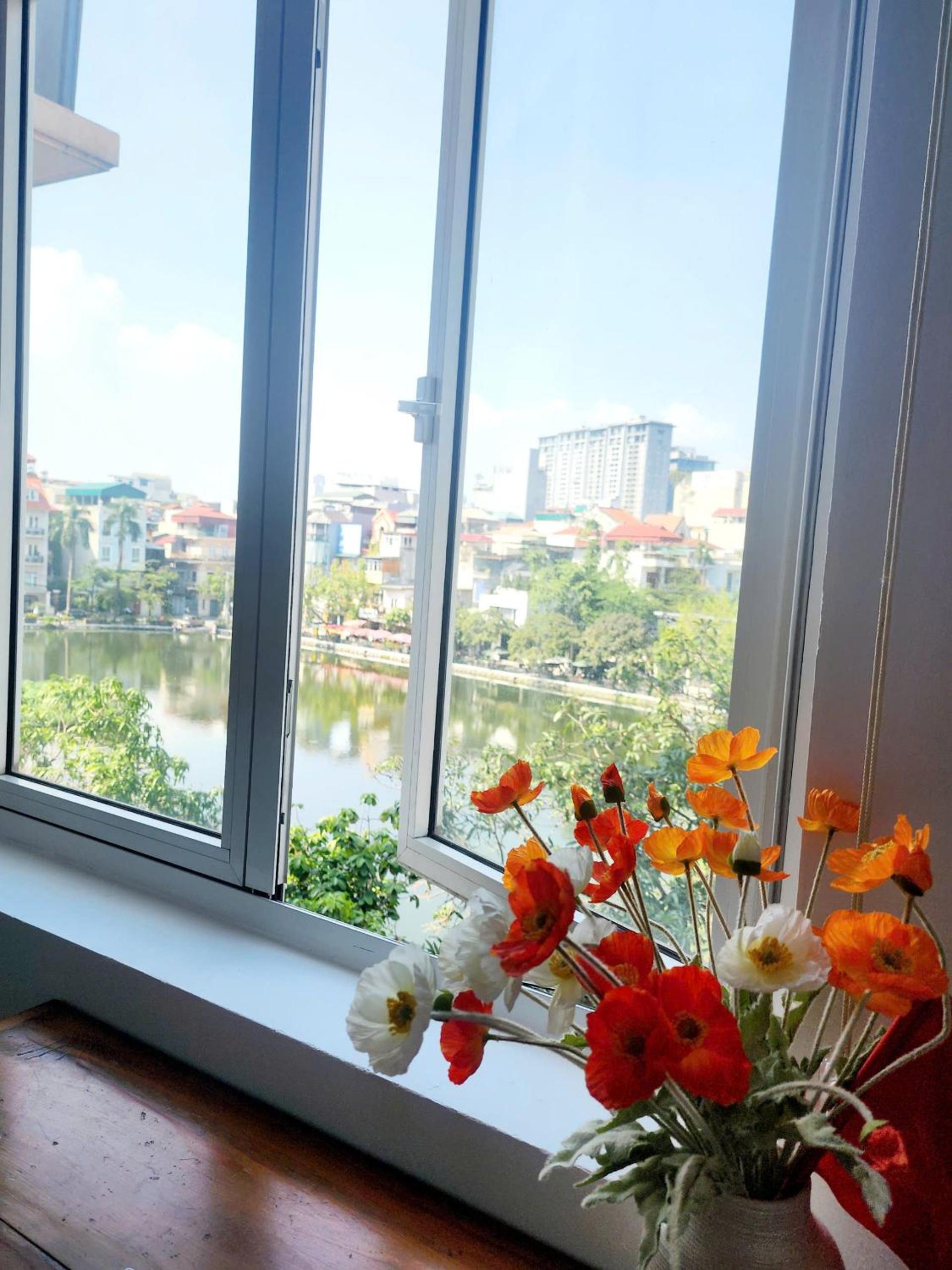 Lakeside House Hanoi