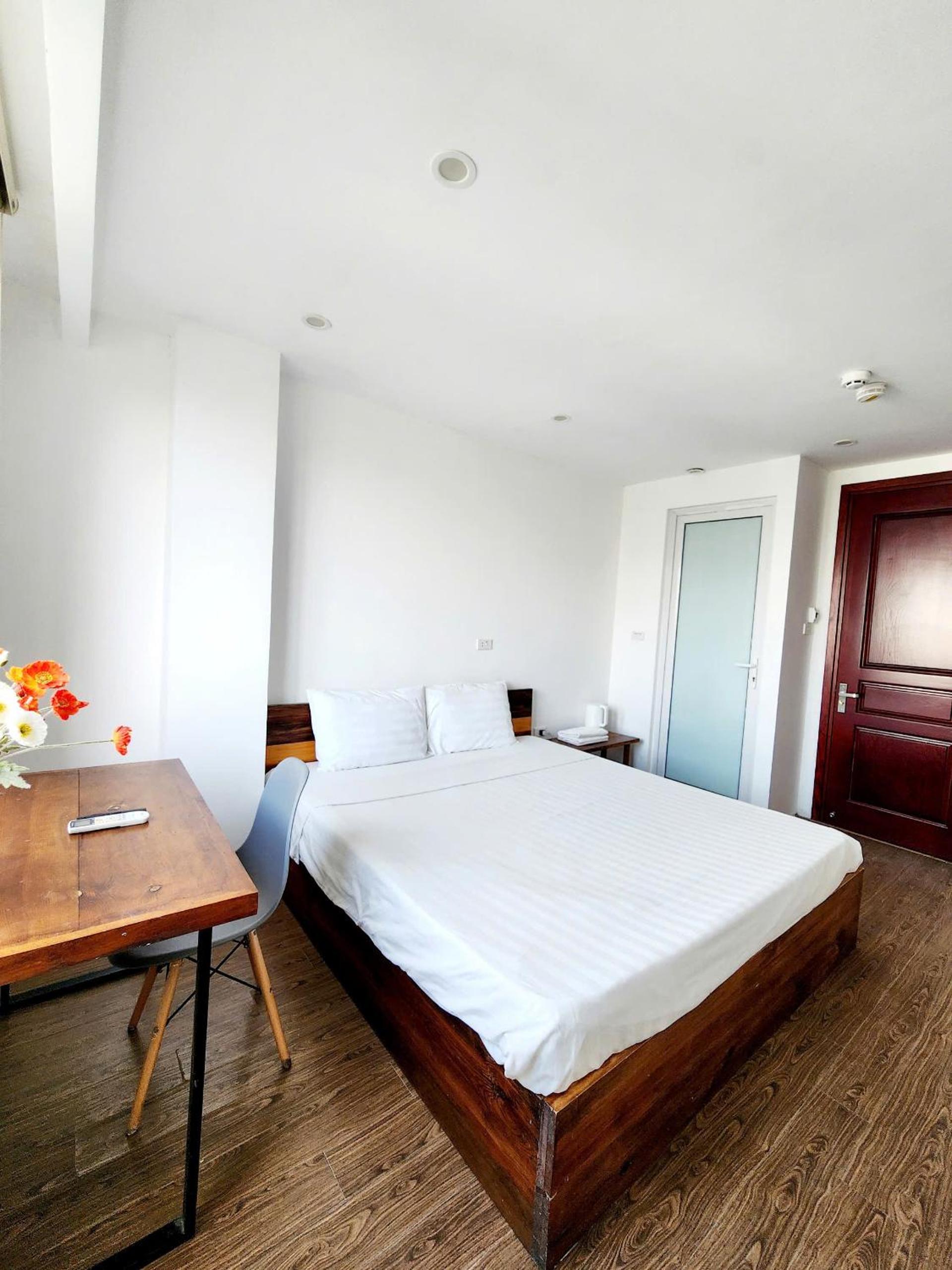 Lakeside House Hanoi