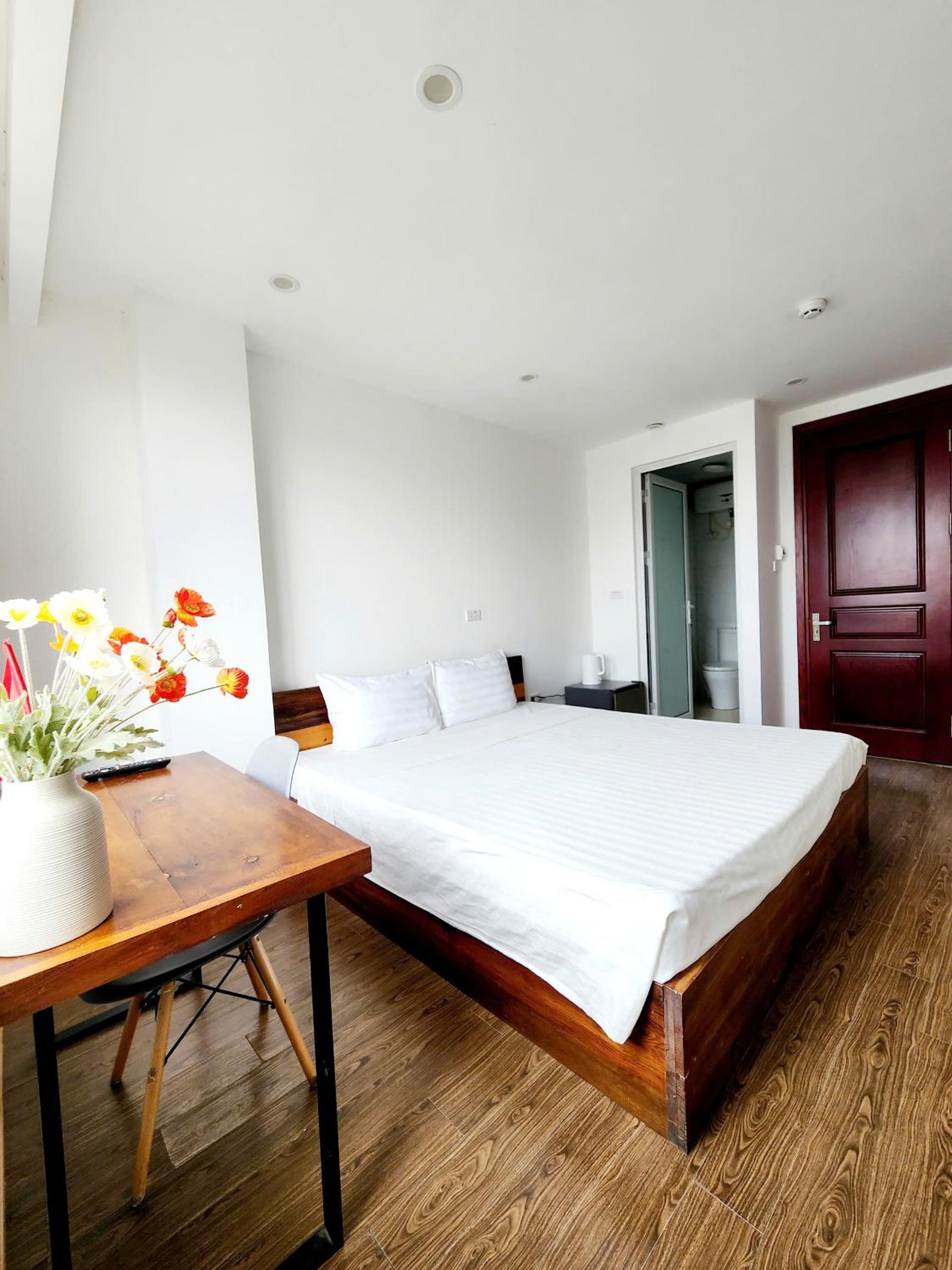 Lakeside House Hanoi