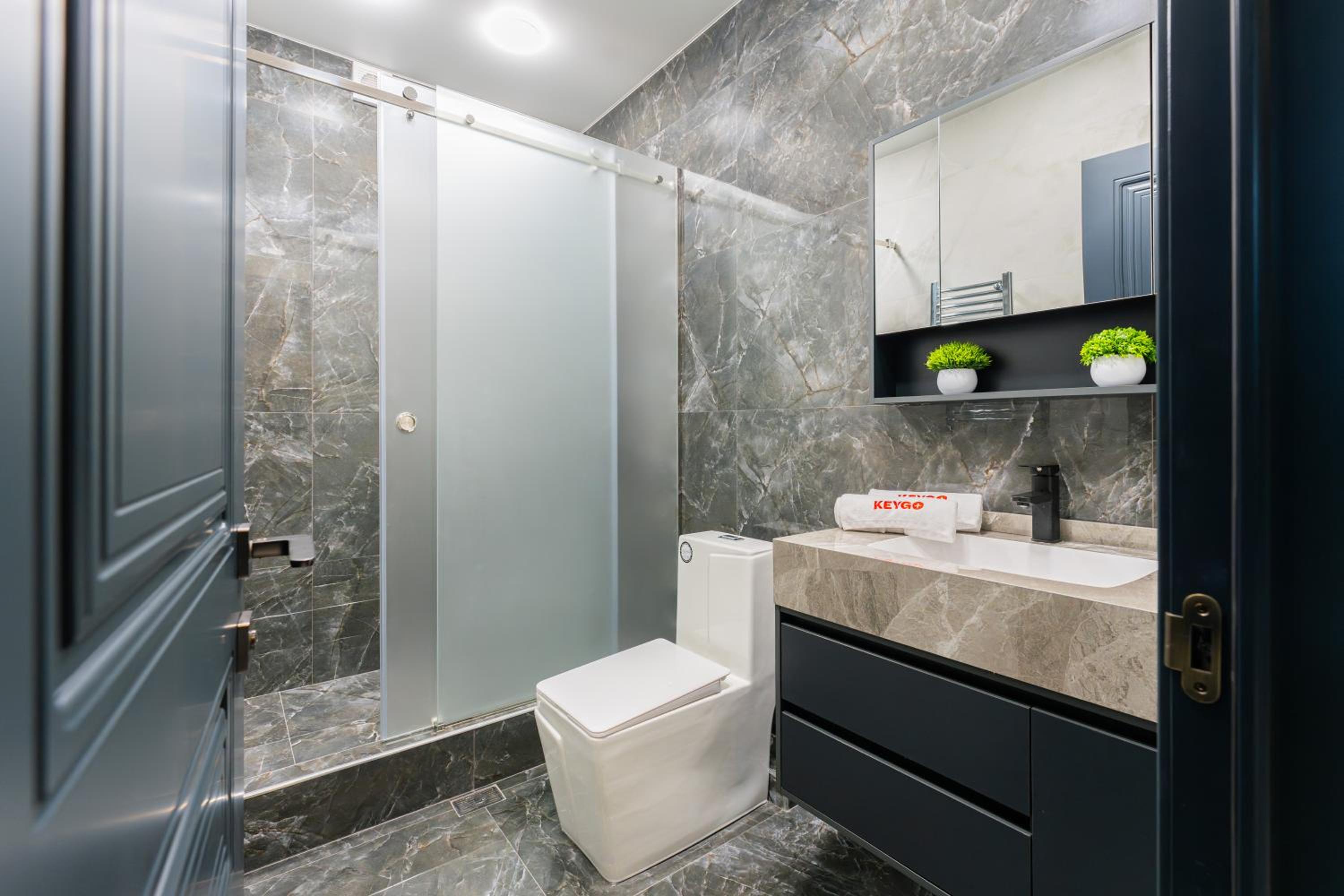 Newly Renovated 1BR Self Checkin by Keygo 101