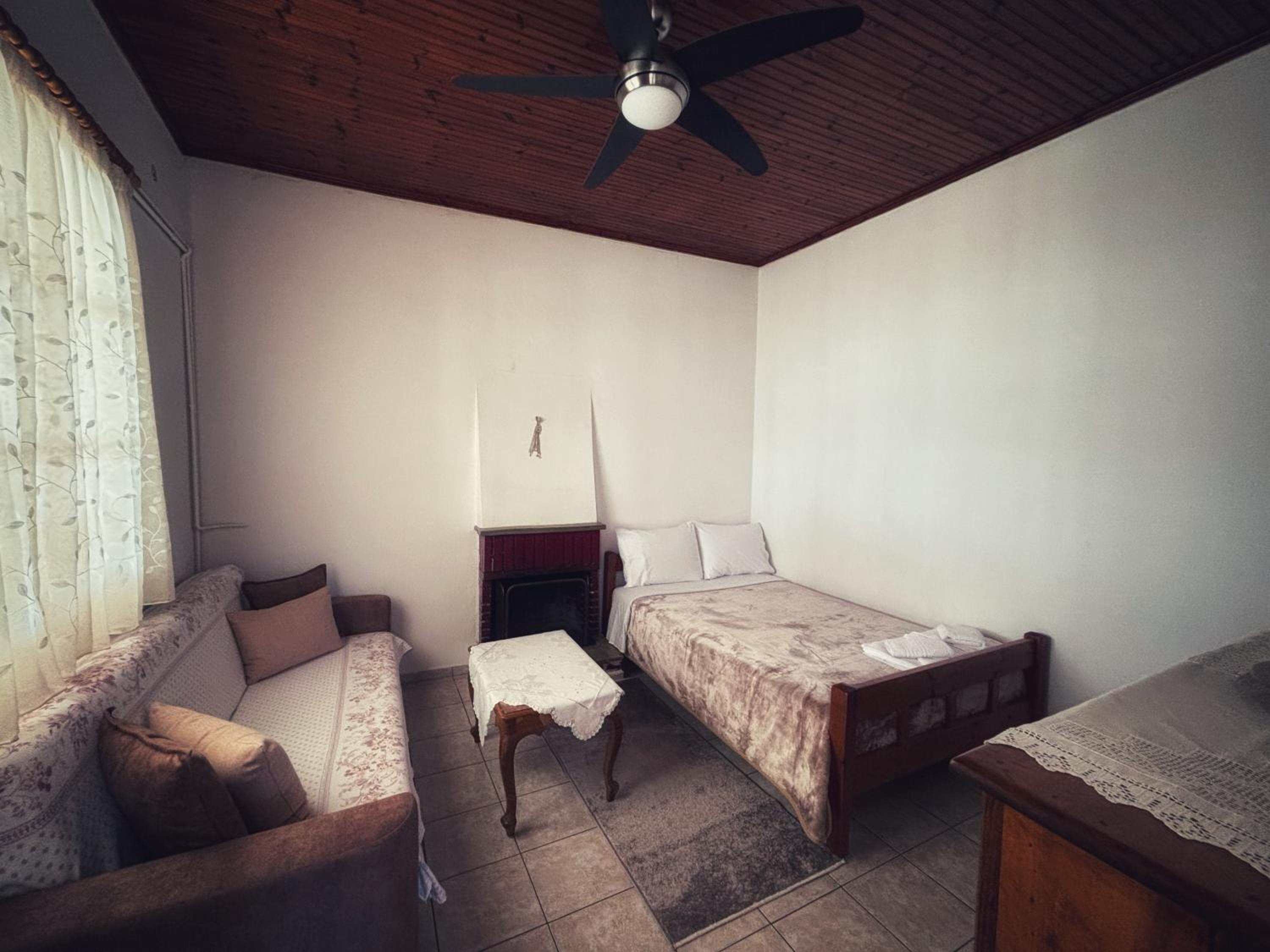 Georgaras Accommodation
