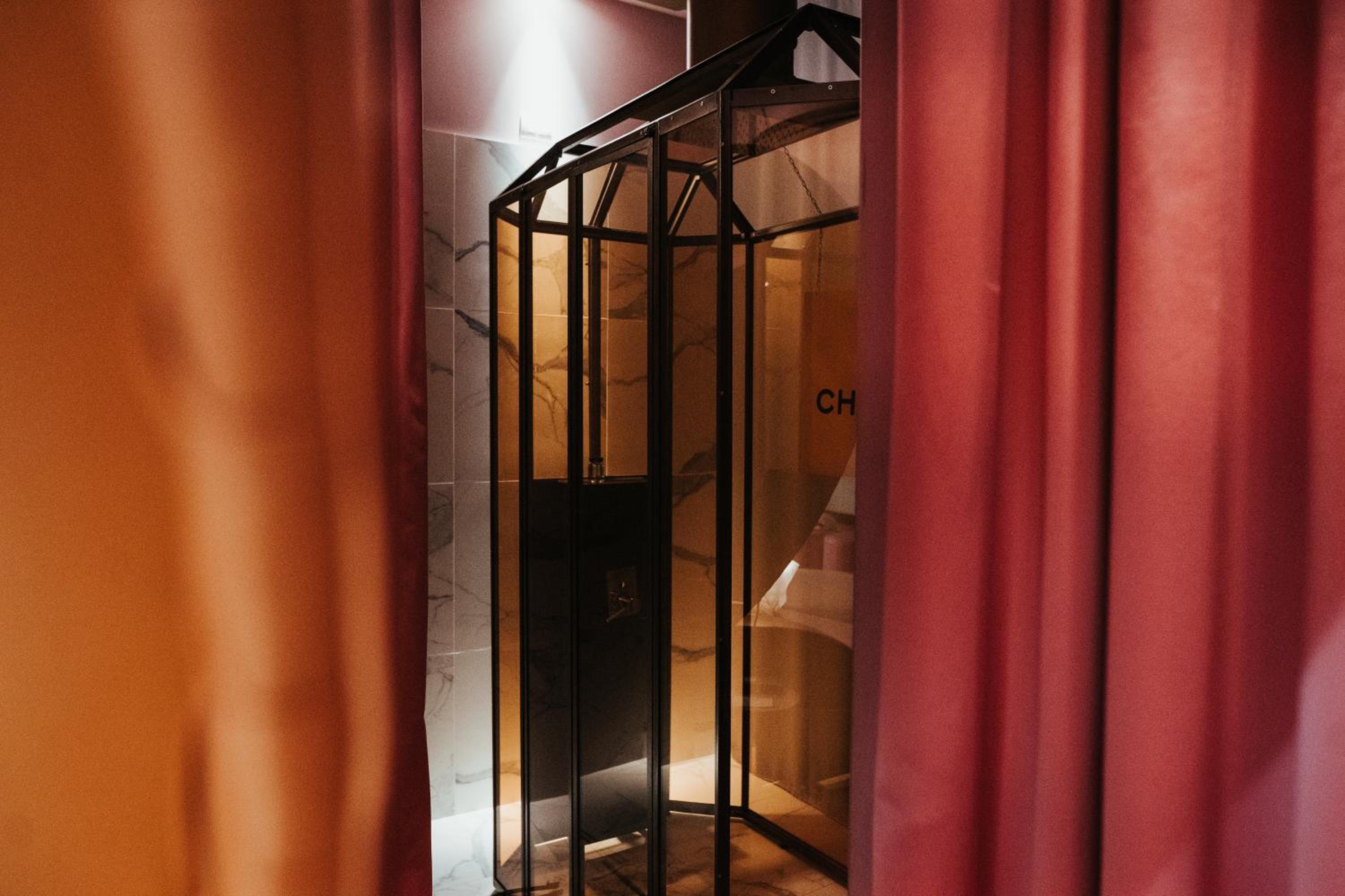 Emotional Grand Motel