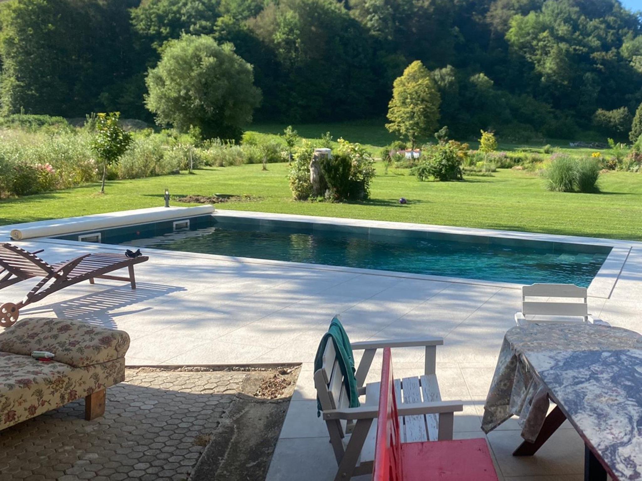 The old Village Villa At 2 Geese with Pool view 2