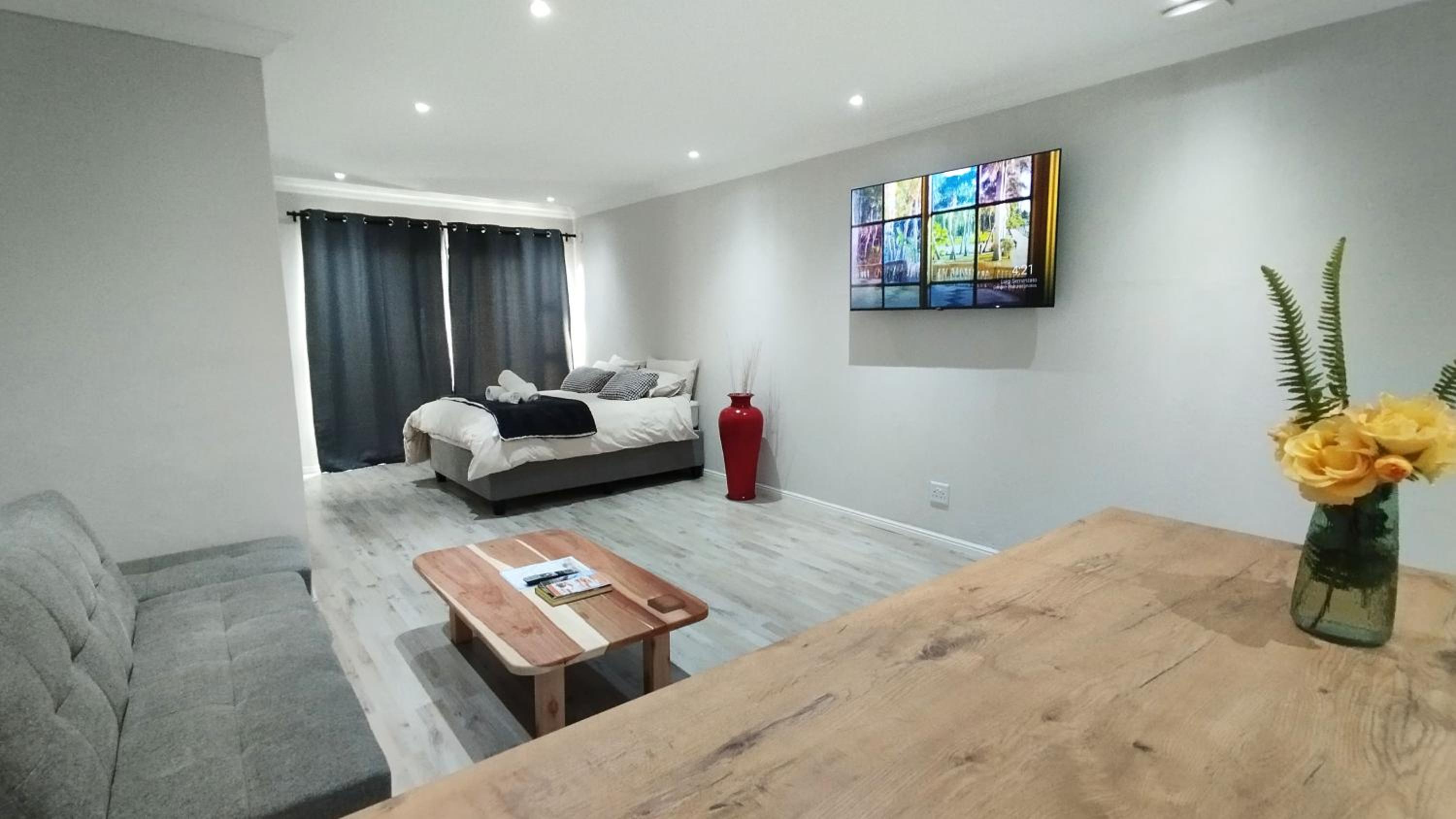 Photo 12