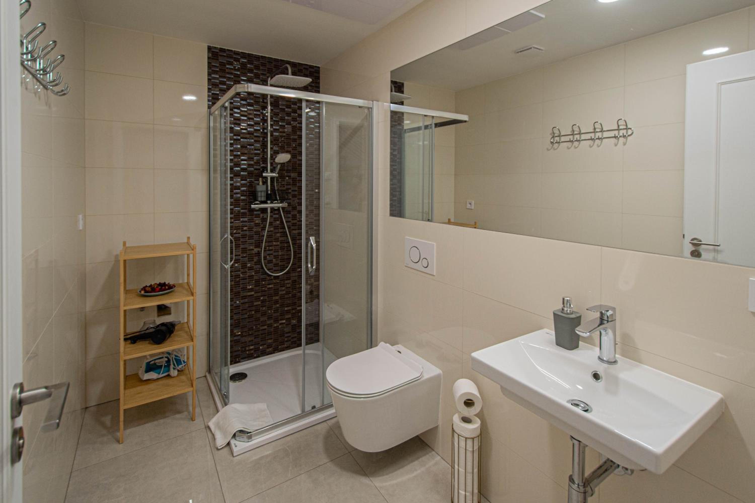 Charles square central apartments by Ruterra