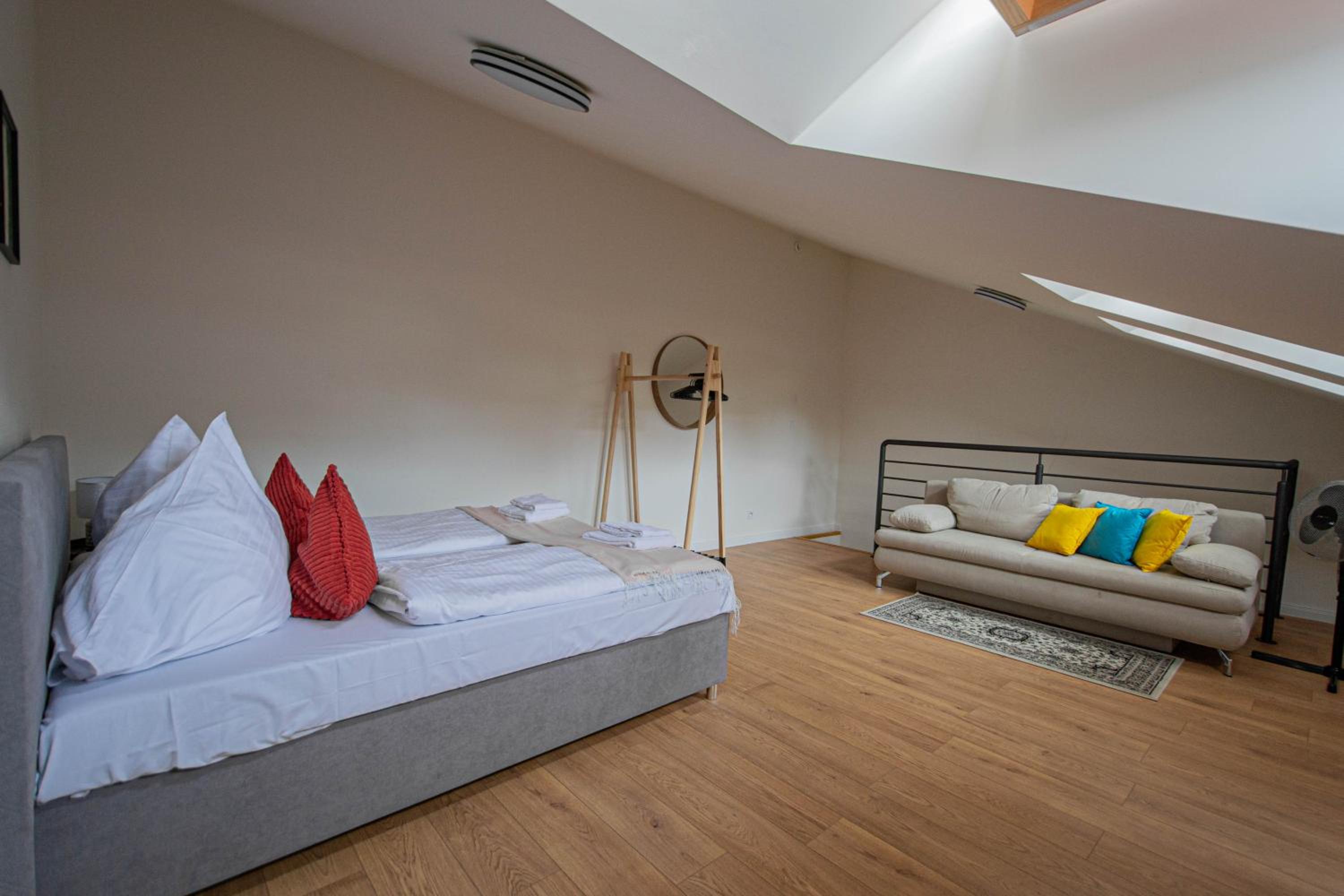 Charles square central apartments by Ruterra