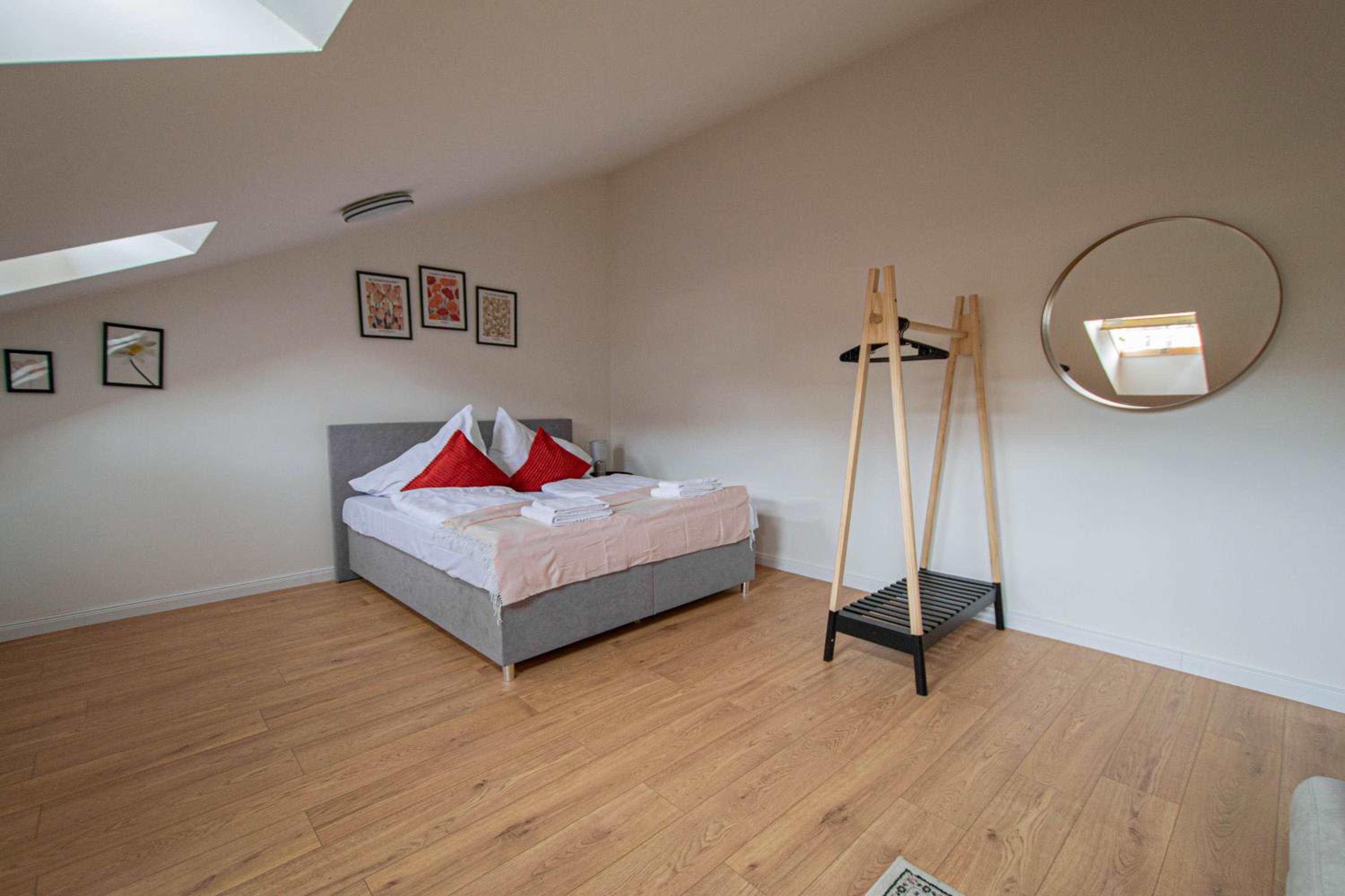 Charles square central apartments by Ruterra