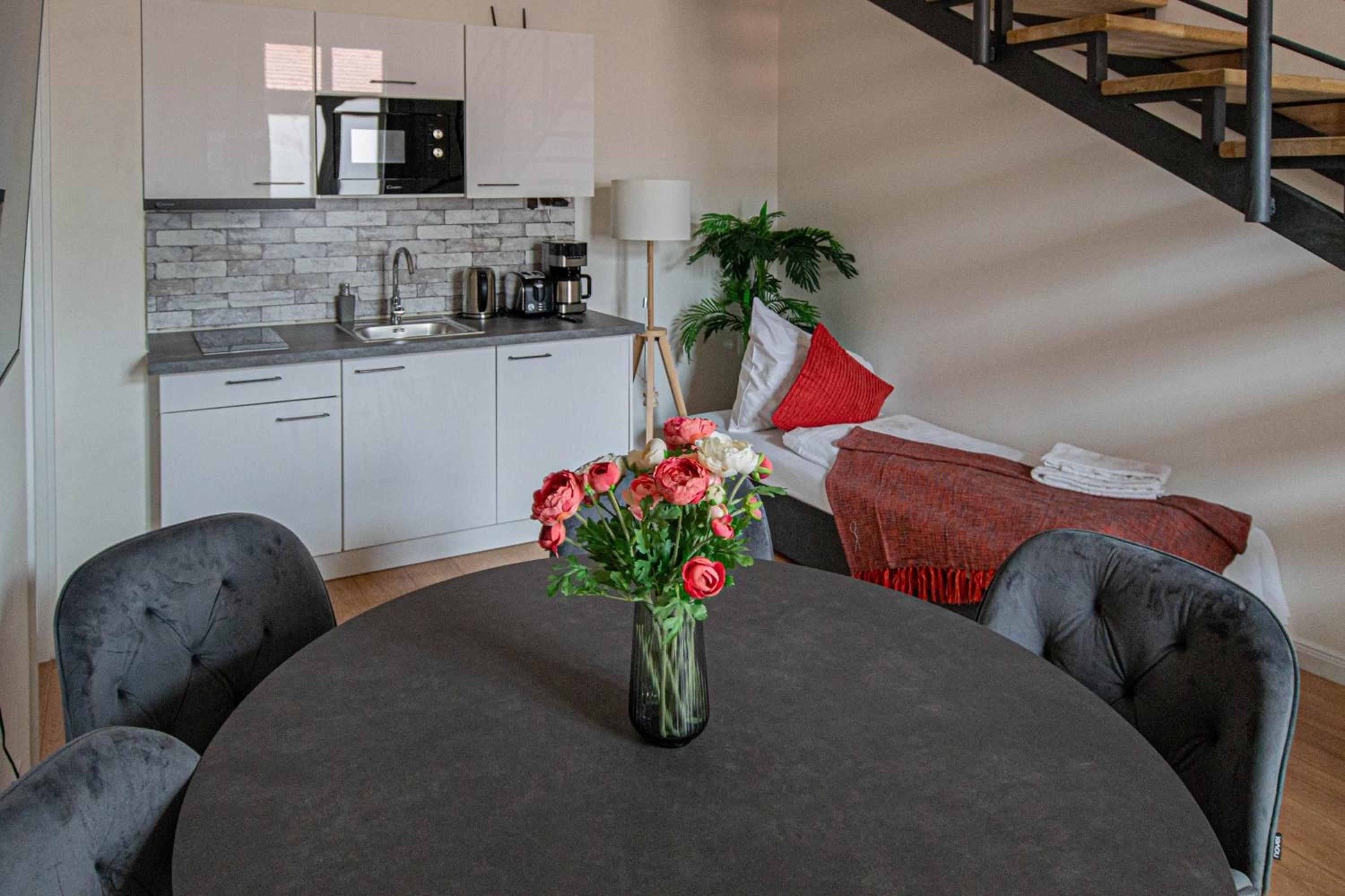 Charles square central apartments by Ruterra