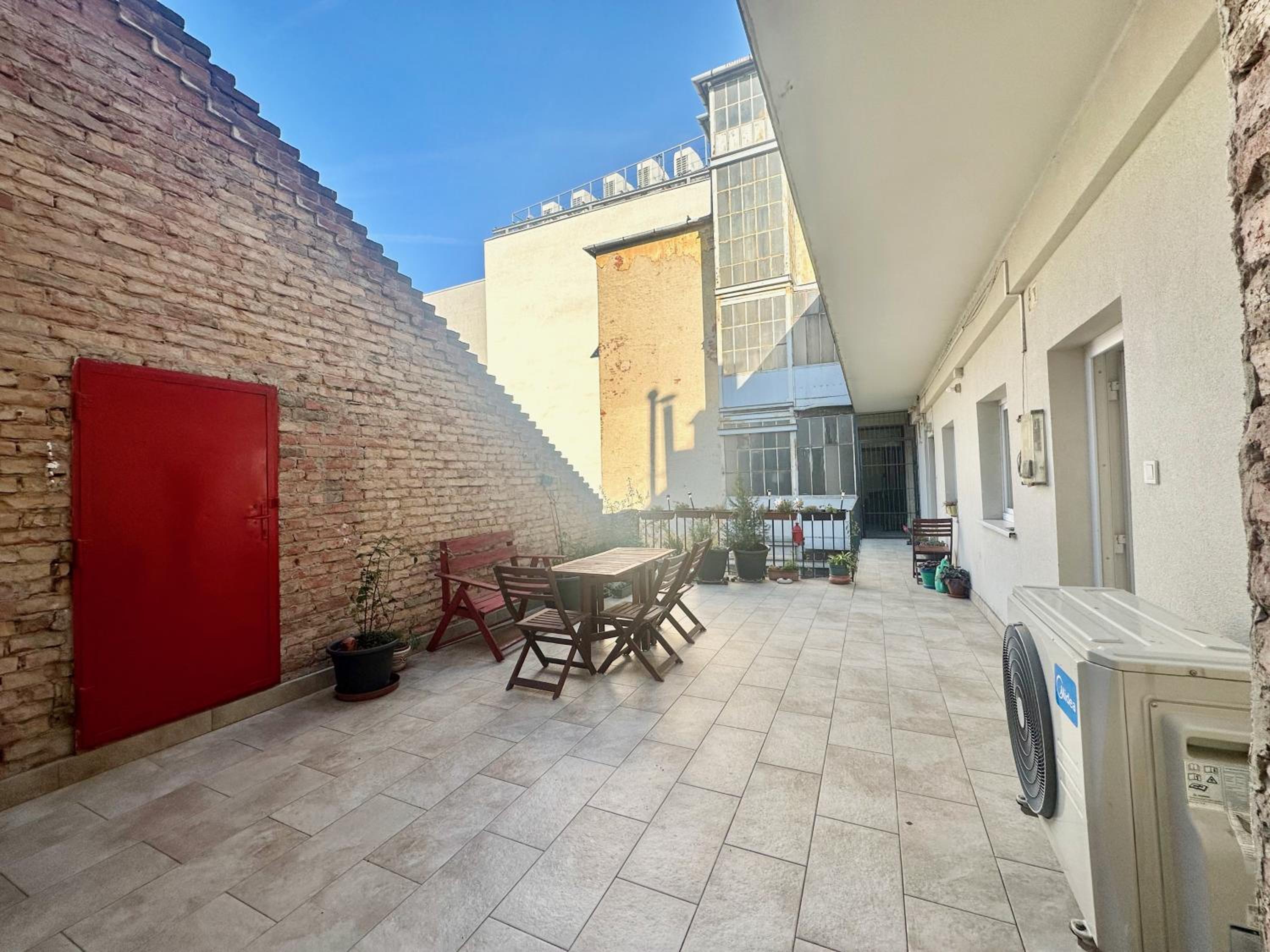 Central Blaha Apartment I freeparking view 5