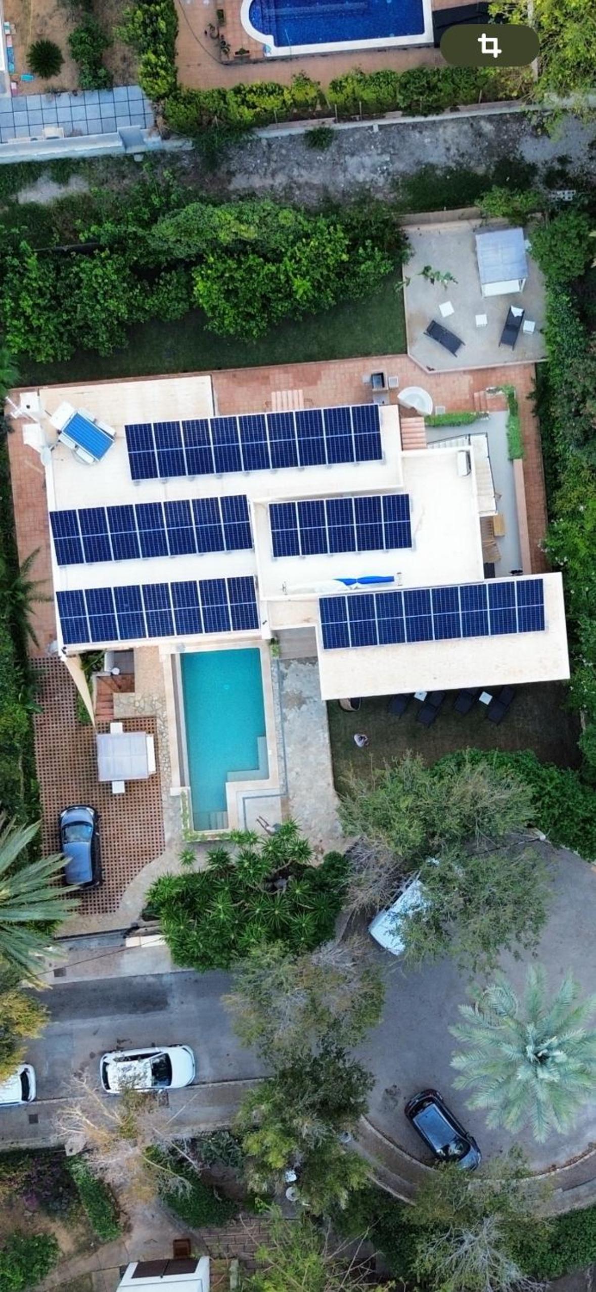 VILLA Henry