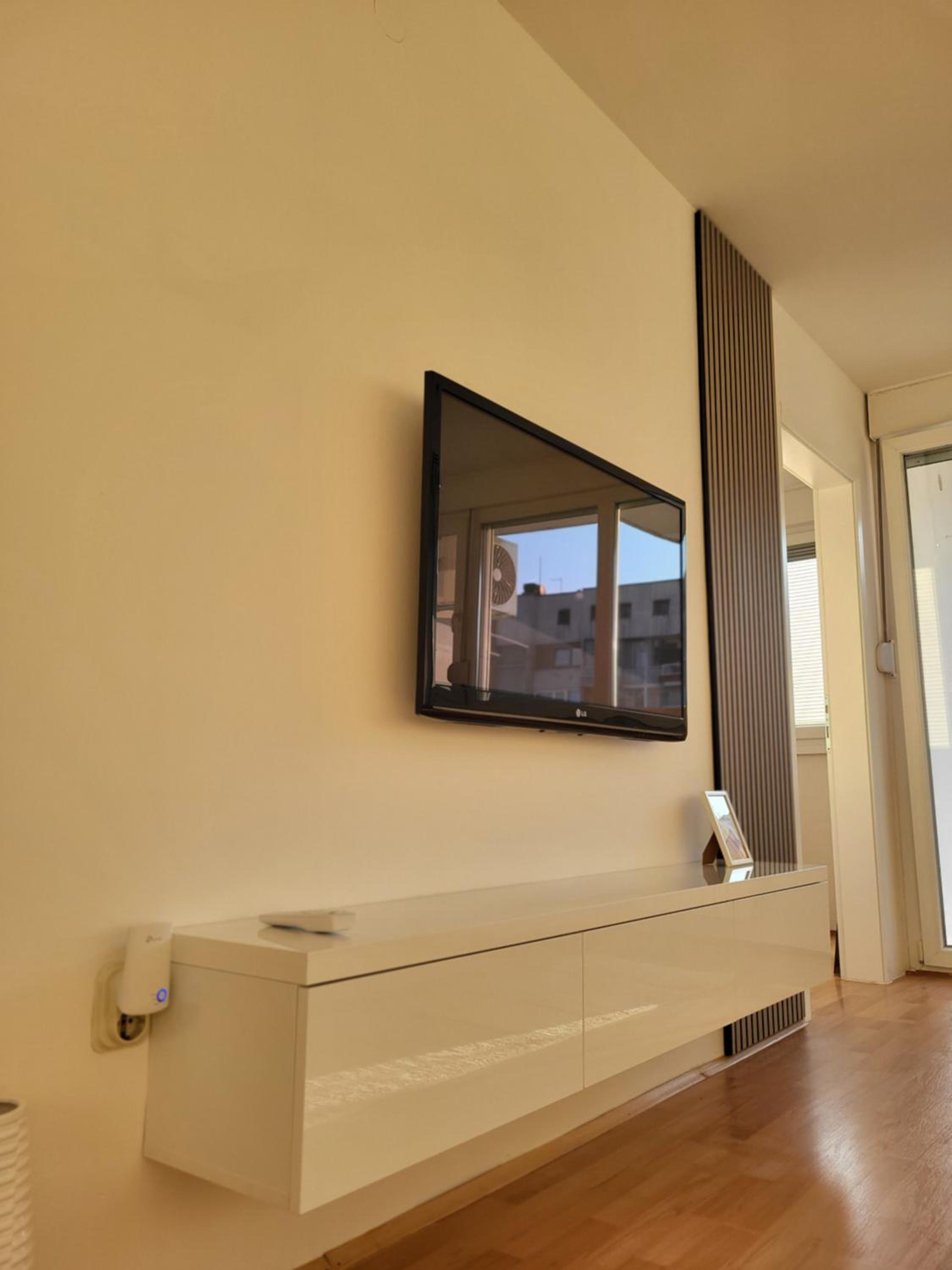 Sunnyside apartment