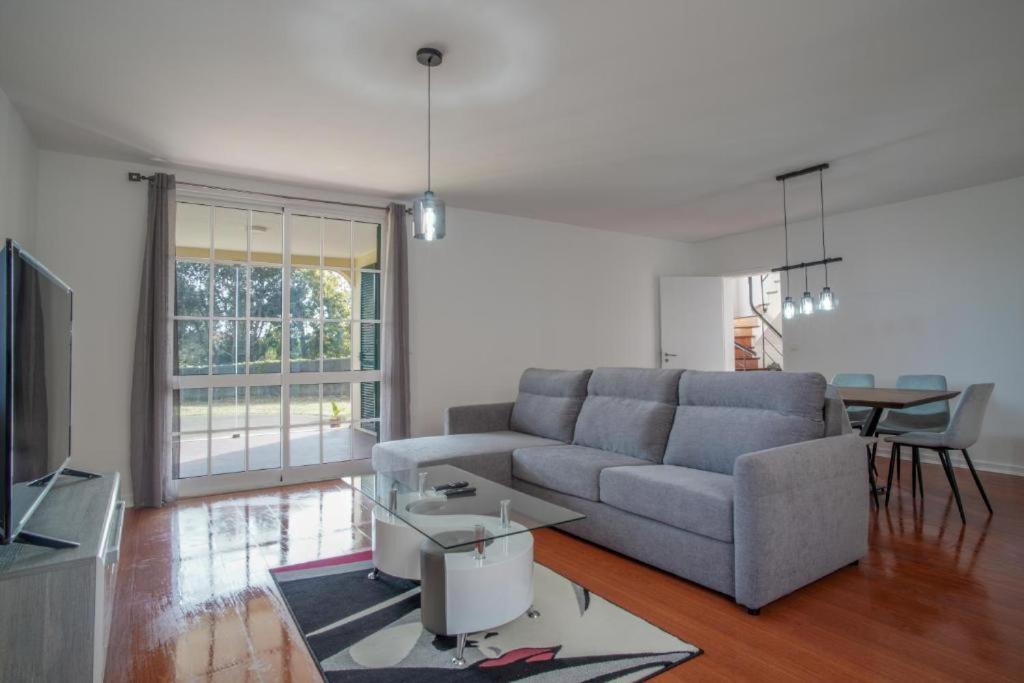 Jiri House