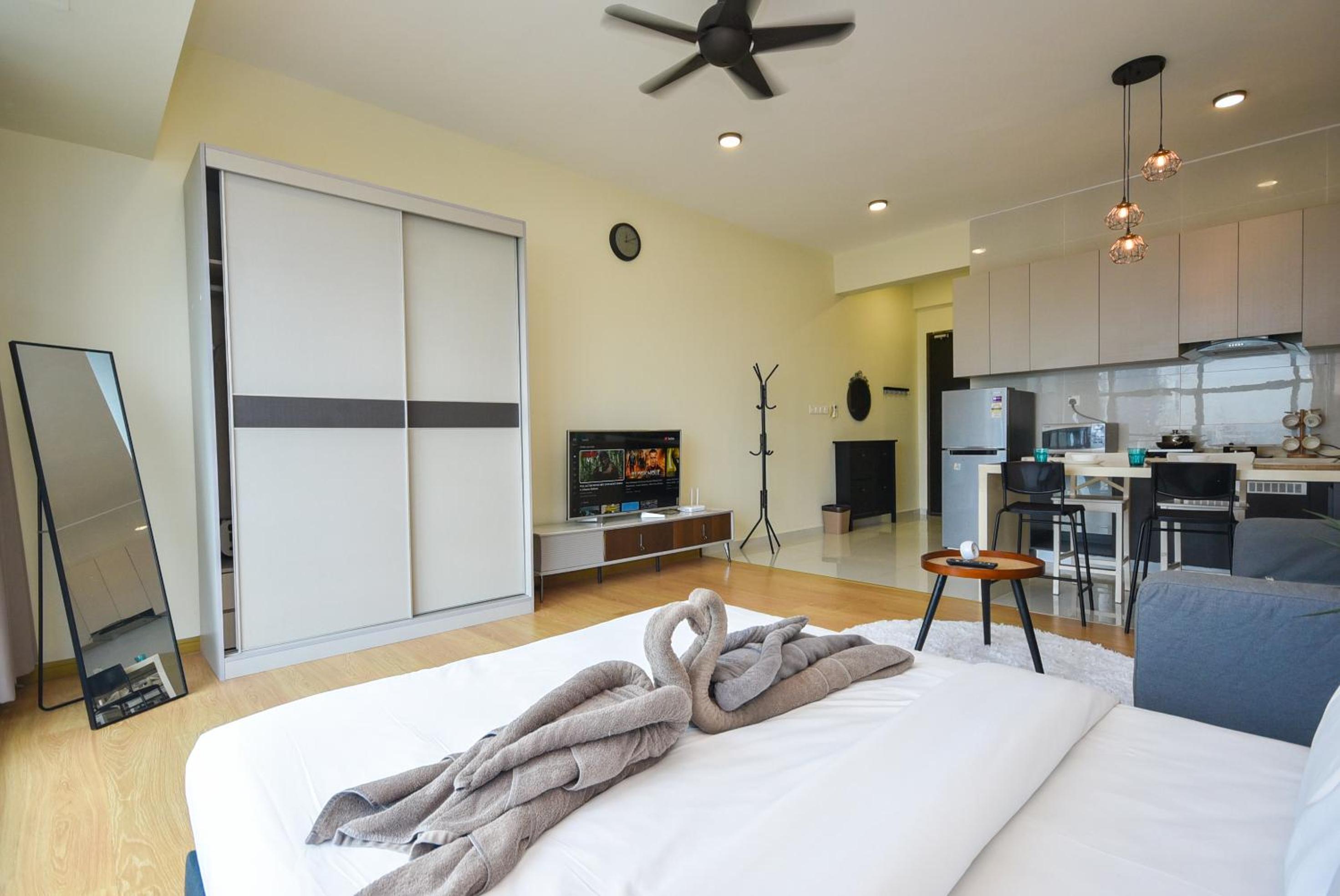 Country Garden Seaview Suite by Nest Home at Danga Bay